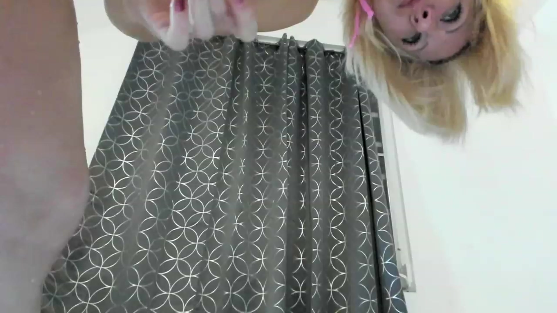 Gallery image thumbnail from HollyHanna's myfreecams stream on, 03/12/2023, 23:26 image 12 of 20