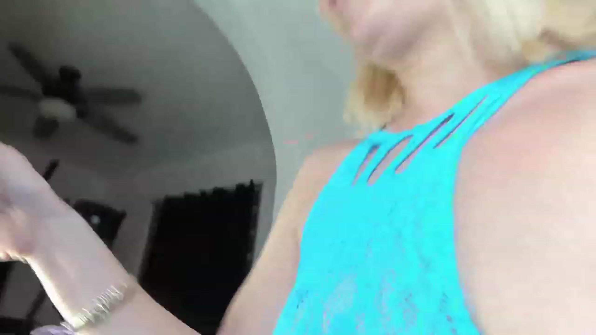 Gallery image thumbnail from HollyHanna's myfreecams stream on, 03/24/2023, 01:58 image 2 of 20