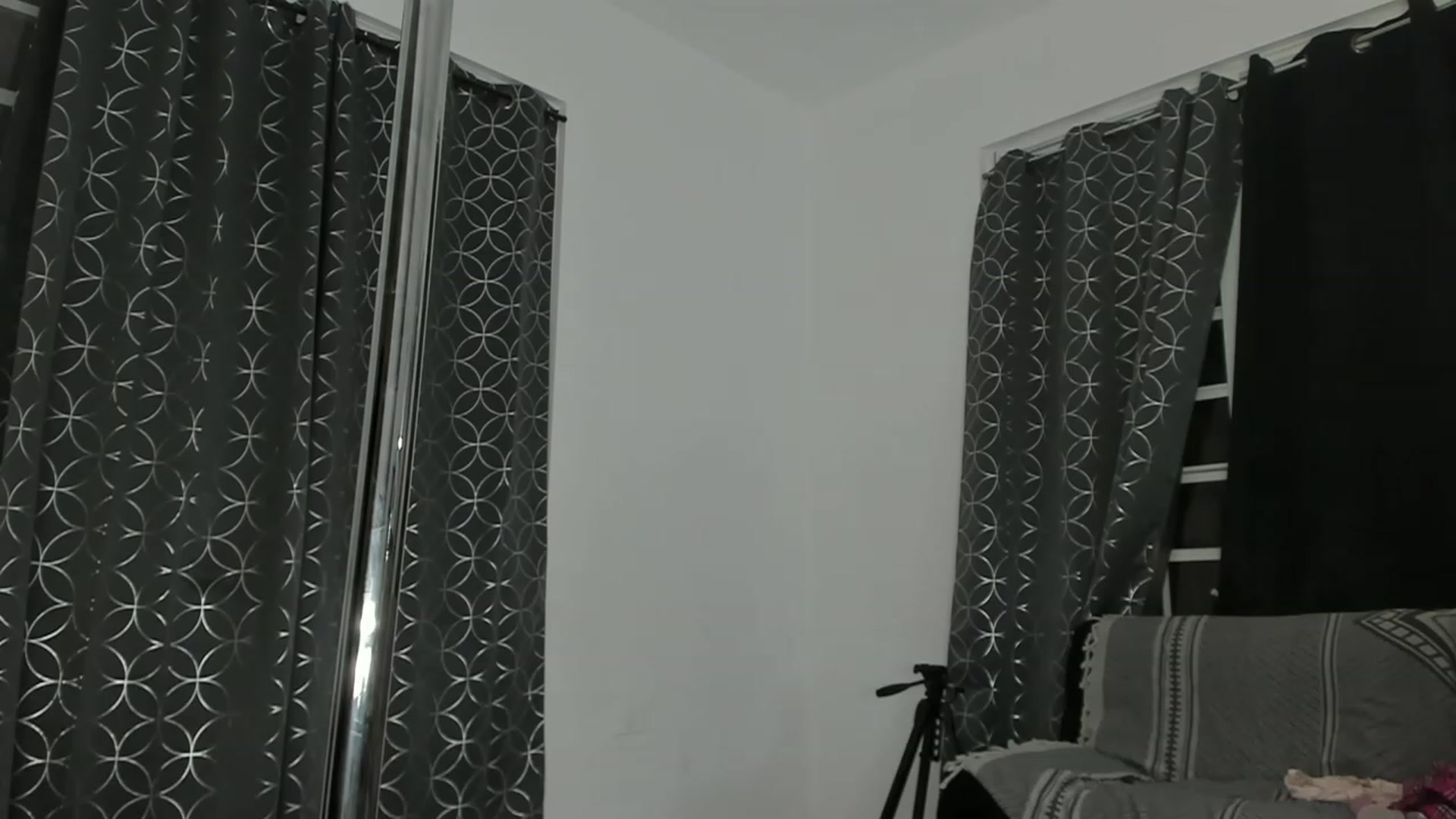 Gallery image thumbnail from HollyHanna's myfreecams stream on, 03/28/2023, 03:30 image 10 of 20
