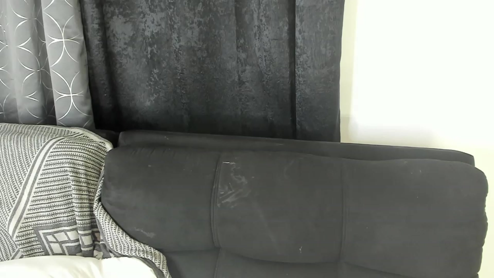 Gallery image thumbnail from HollyHanna's myfreecams stream on, 03/29/2023, 01:19 image 7 of 20