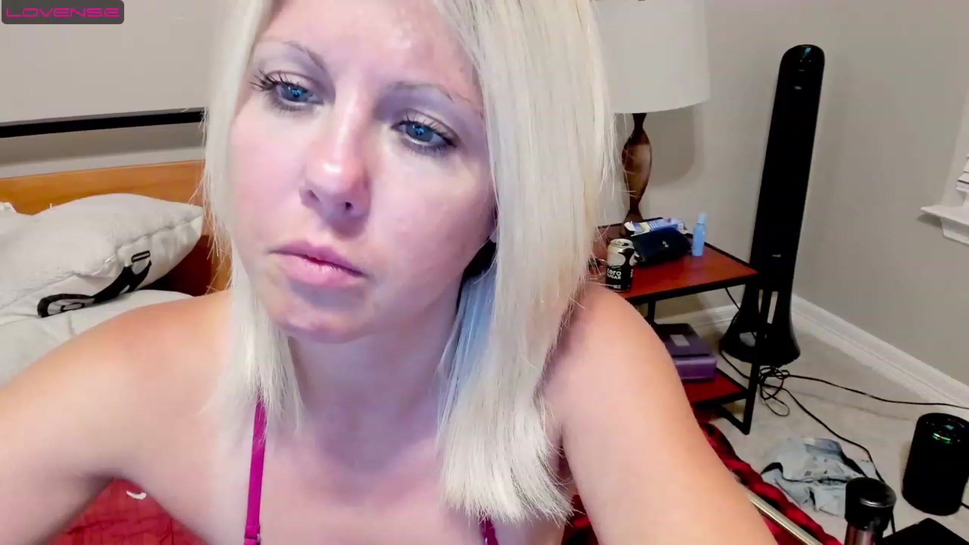 Gallery image thumbnail from HollyHanna's myfreecams stream on, 06/16/2023, 04:21 image 18 of 20