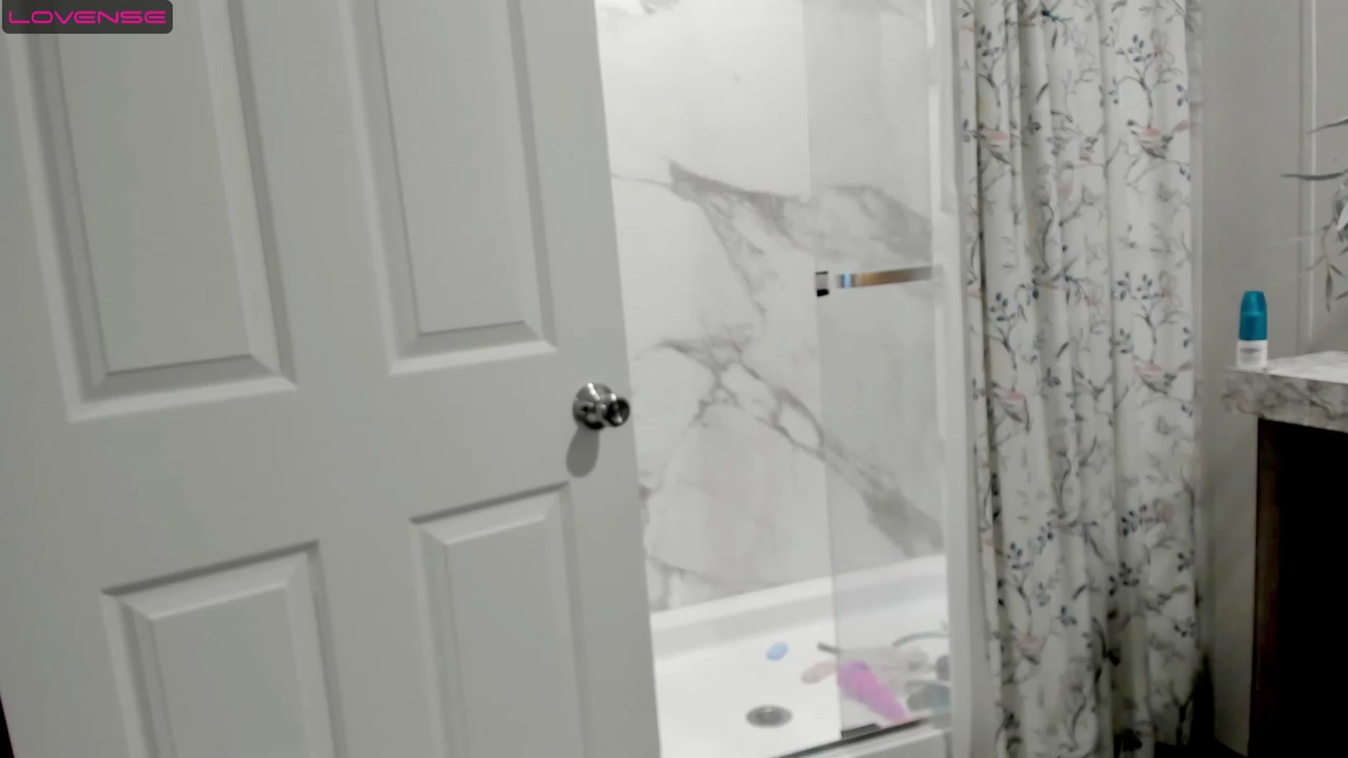 Gallery image thumbnail from HollyHanna's myfreecams stream on, 06/24/2023, 04:36 image 13 of 20