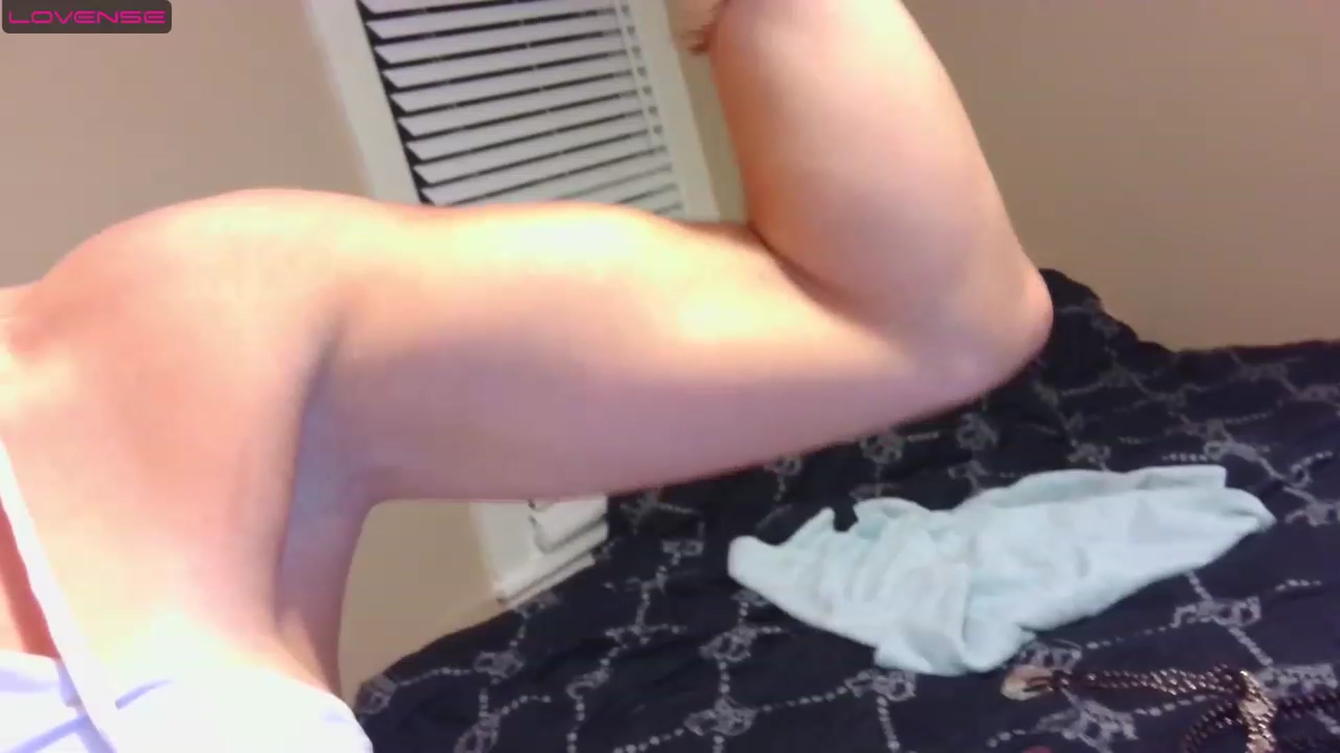 Gallery image thumbnail from HollyHanna's myfreecams stream on, 08/15/2023, 04:29 image 6 of 20