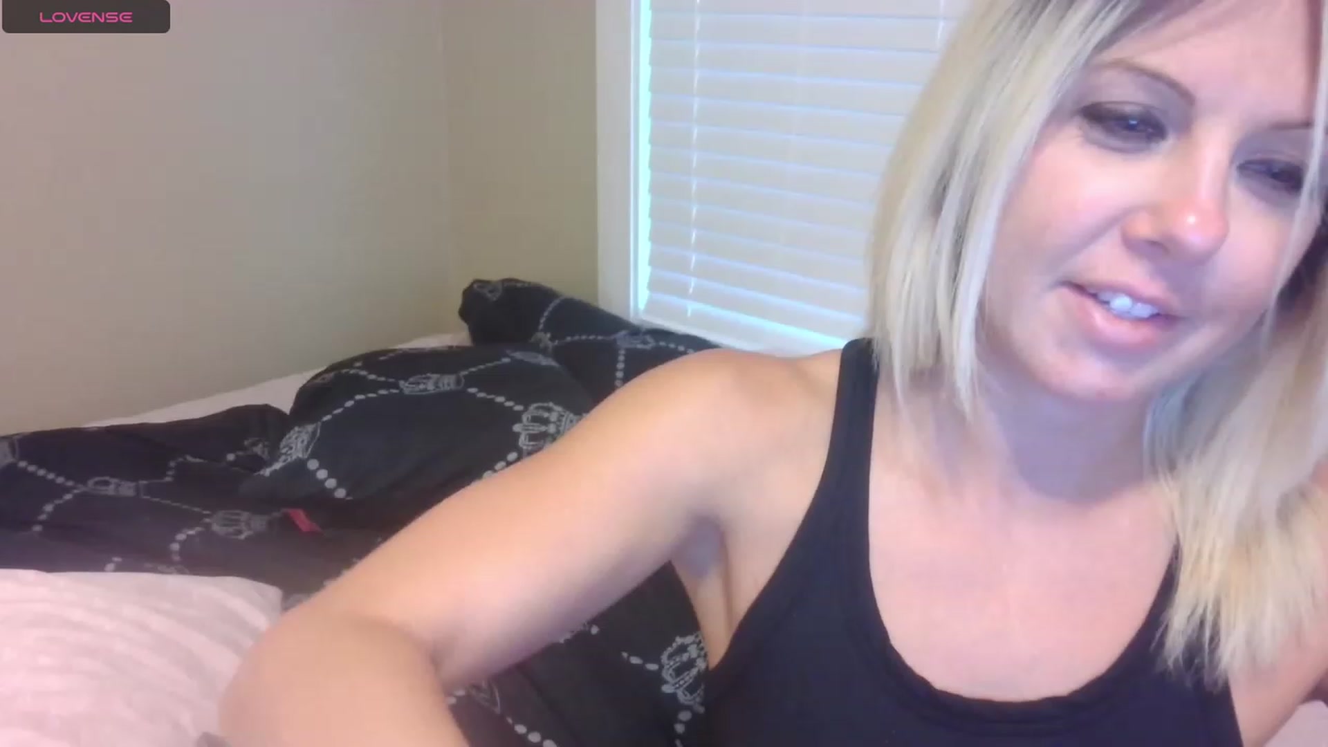 Gallery image thumbnail from HollyHanna's myfreecams stream on, 08/30/2023, 24:10 image 15 of 20
