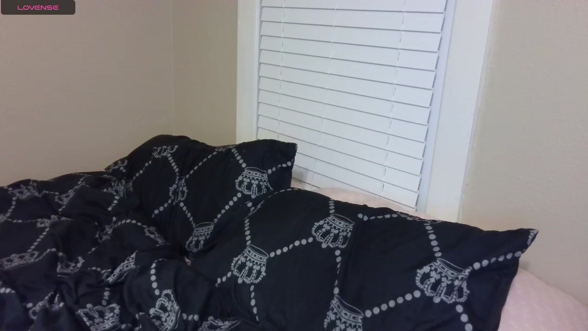 Gallery image thumbnail from HollyHanna's myfreecams stream on, 08/31/2023, 01:35 image 2 of 20