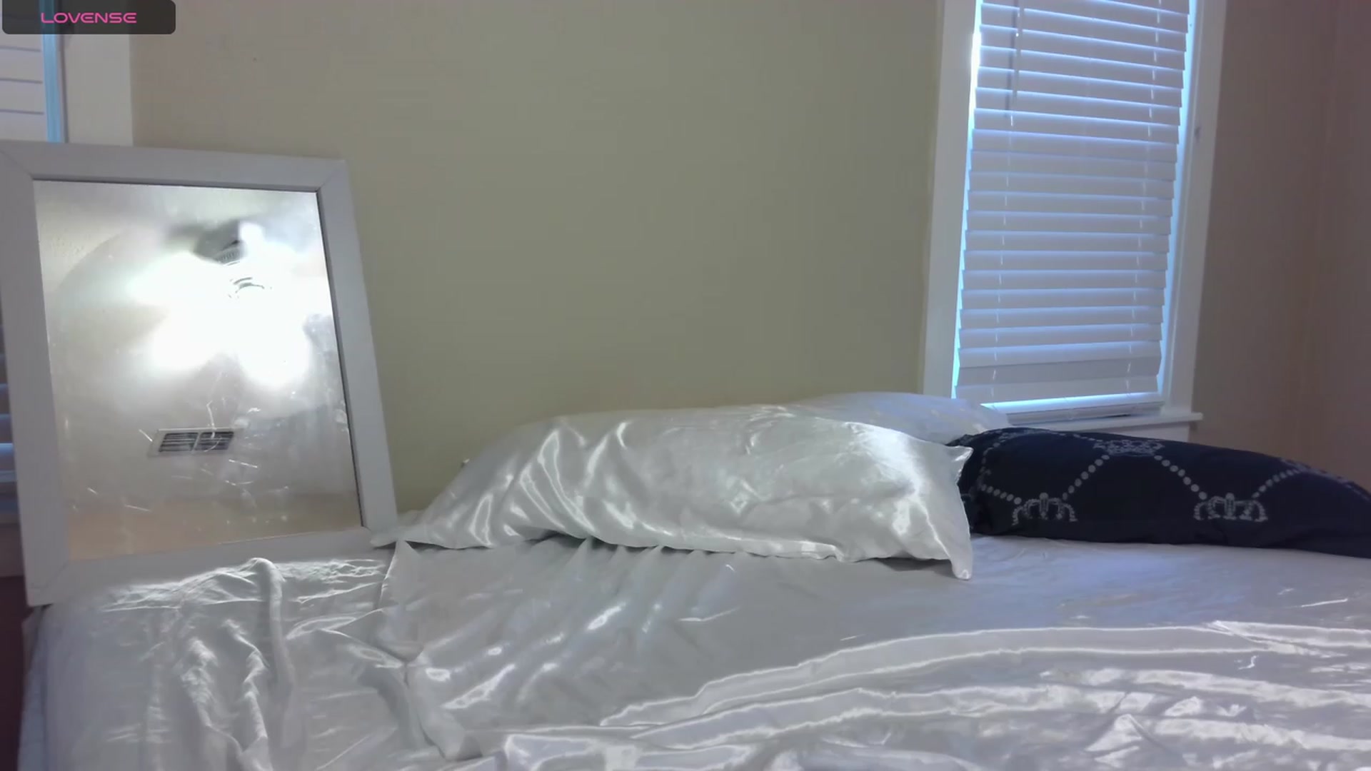 Gallery image thumbnail from HollyHanna's myfreecams stream on, 09/12/2023, 23:55 image 7 of 20