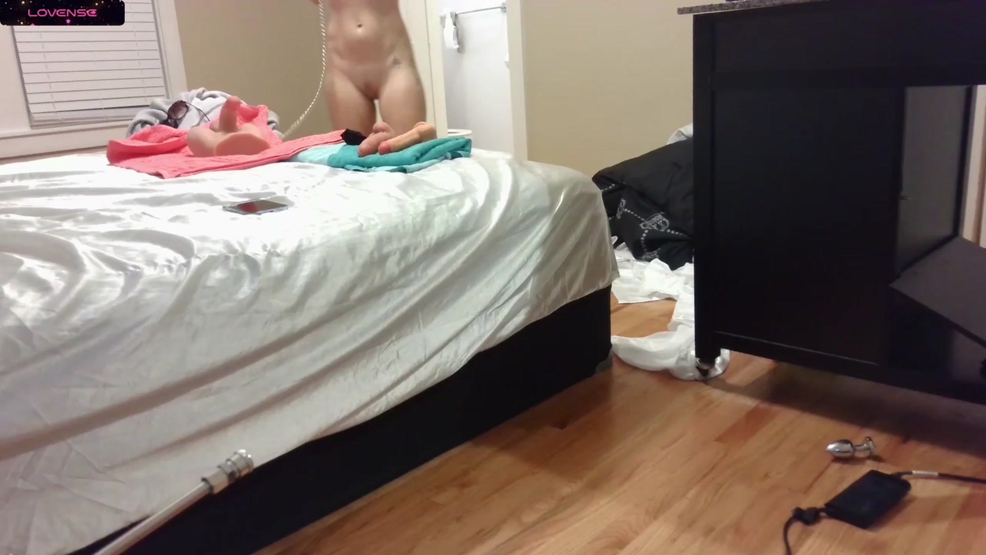 Gallery image thumbnail from HollyHanna's myfreecams stream on, 09/20/2023, 02:52 image 4 of 20