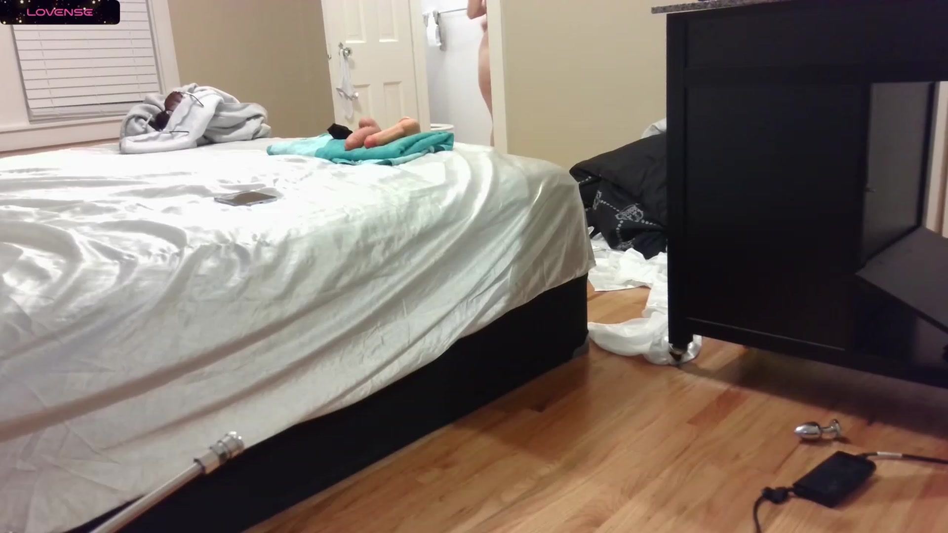 Gallery image thumbnail from HollyHanna's myfreecams stream on, 09/20/2023, 02:52 image 3 of 20