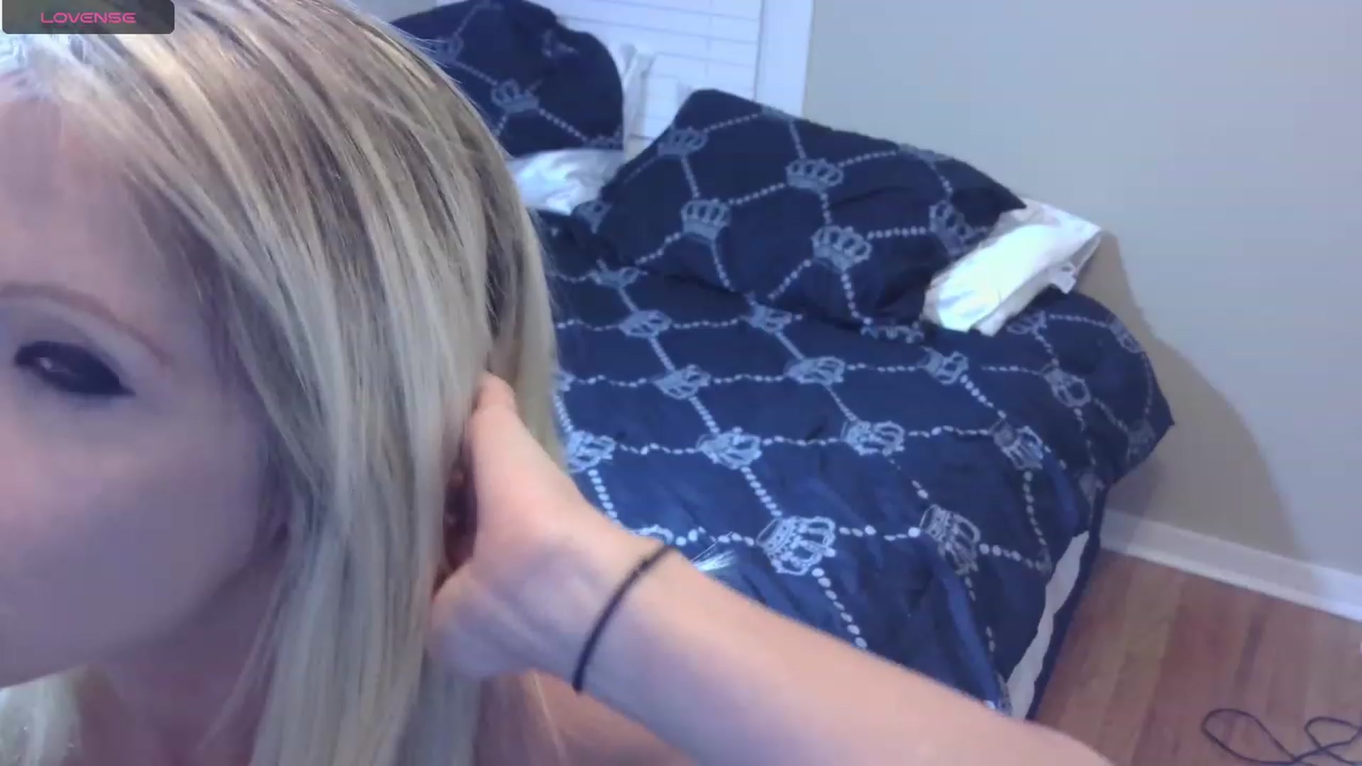 Gallery image thumbnail from HollyHanna's myfreecams stream on, 09/28/2023, 01:20 image 2 of 20