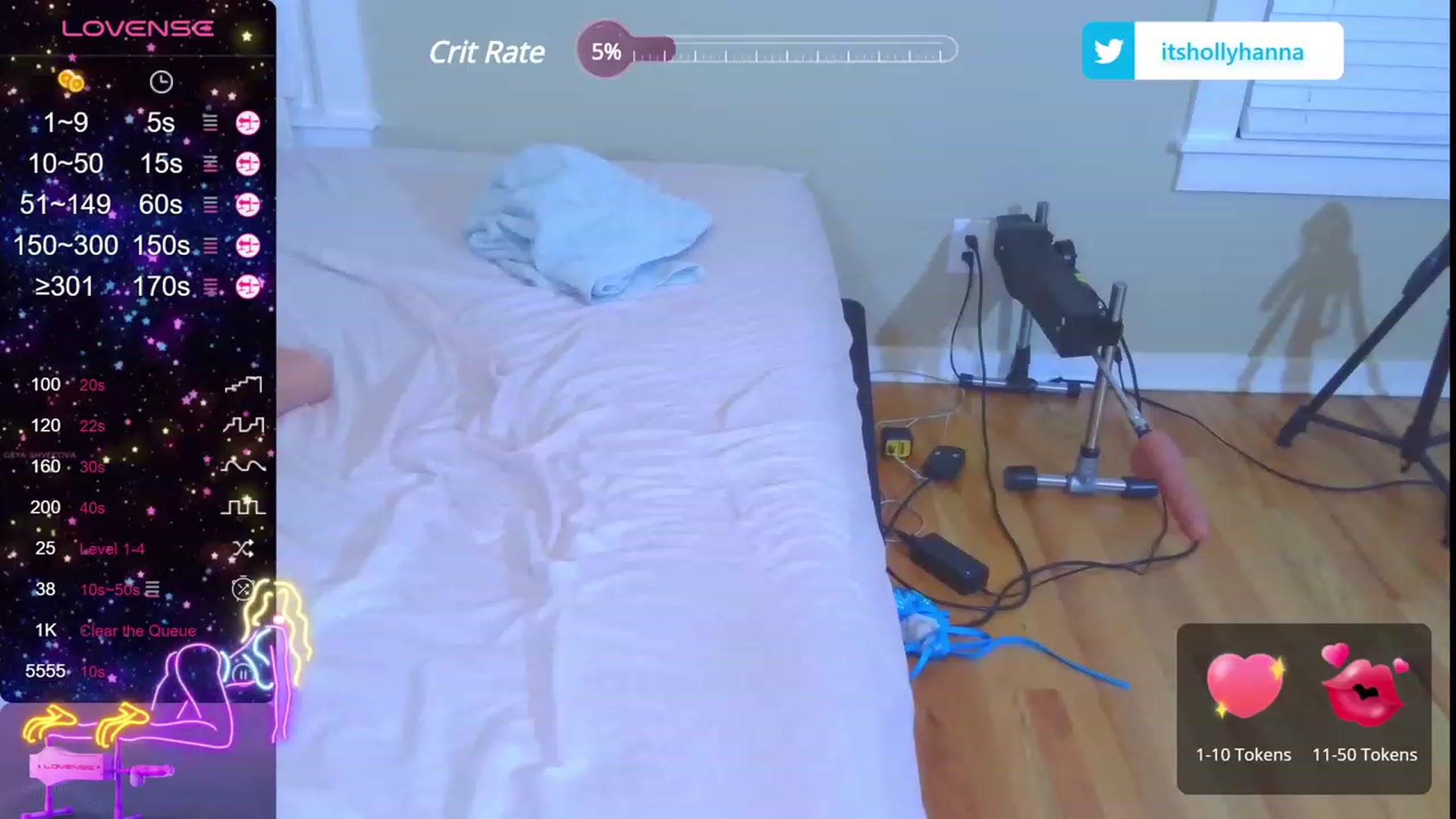 Gallery image thumbnail from HollyHanna's myfreecams stream on, 10/18/2023, 01:02 image 16 of 20
