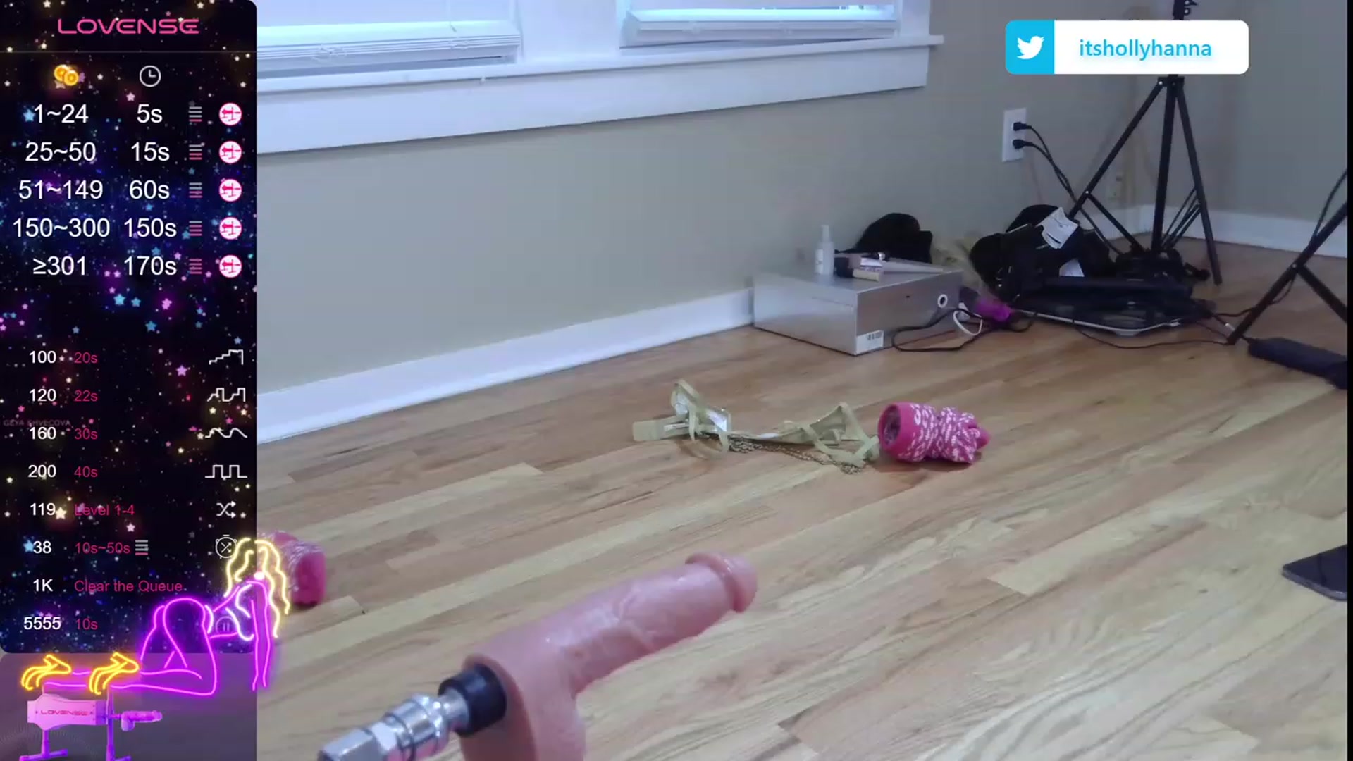 Gallery image thumbnail from HollyHanna's myfreecams stream on, 10/19/2023, 22:23 image 13 of 20