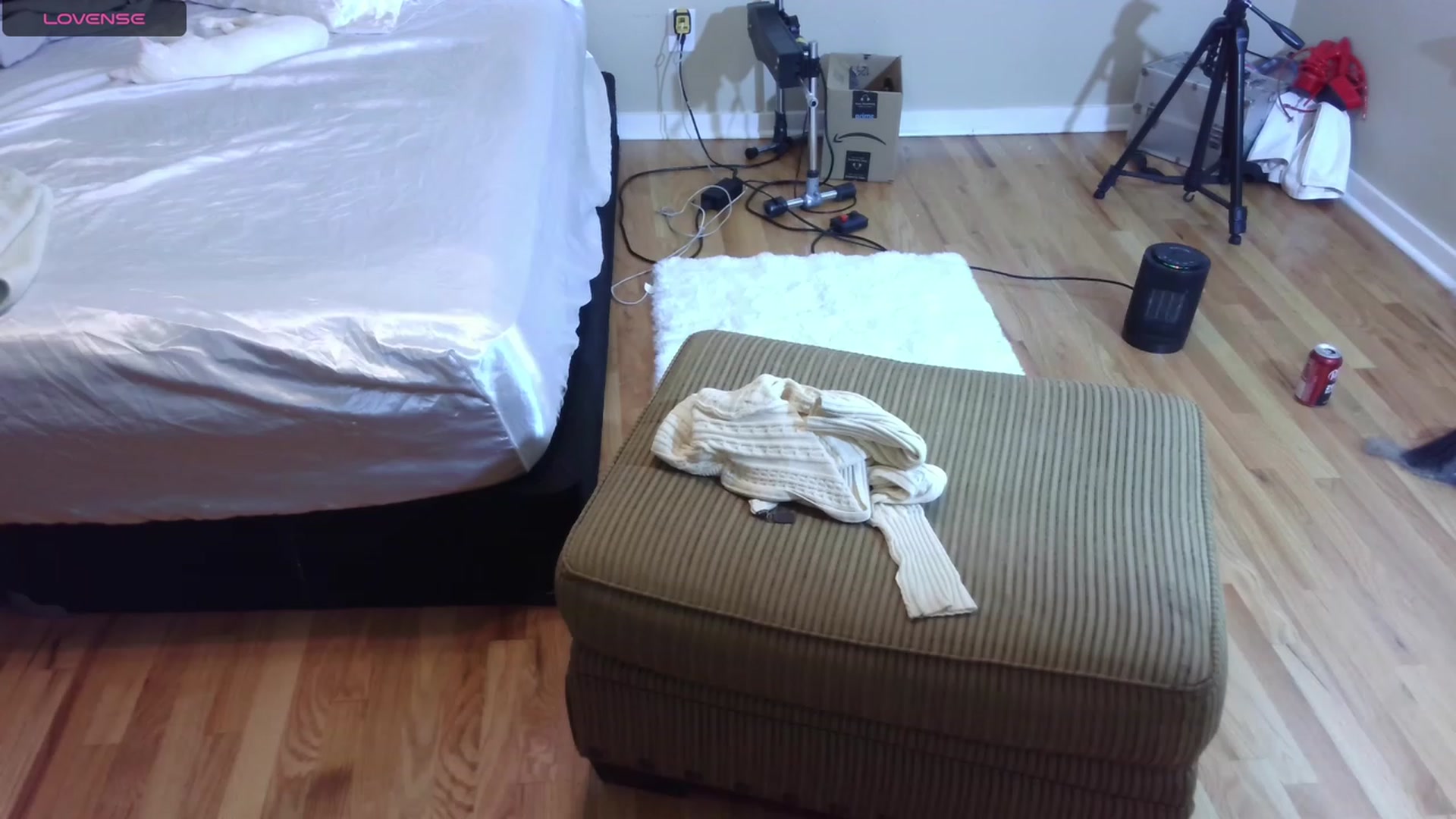 Gallery image thumbnail from HollyHanna's myfreecams stream on, 10/21/2023, 22:39 image 1 of 20