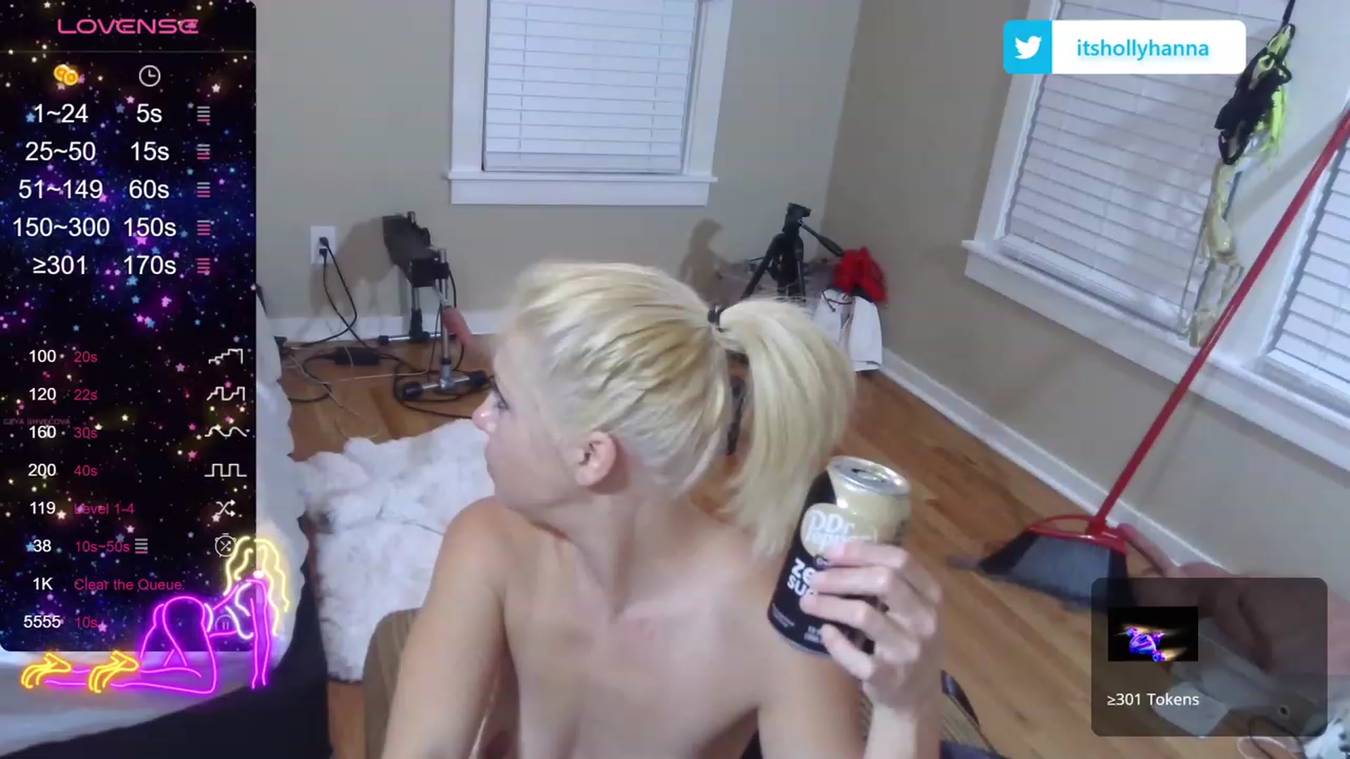 Gallery image thumbnail from HollyHanna's myfreecams stream on, 10/22/2023, 01:48 image 19 of 20