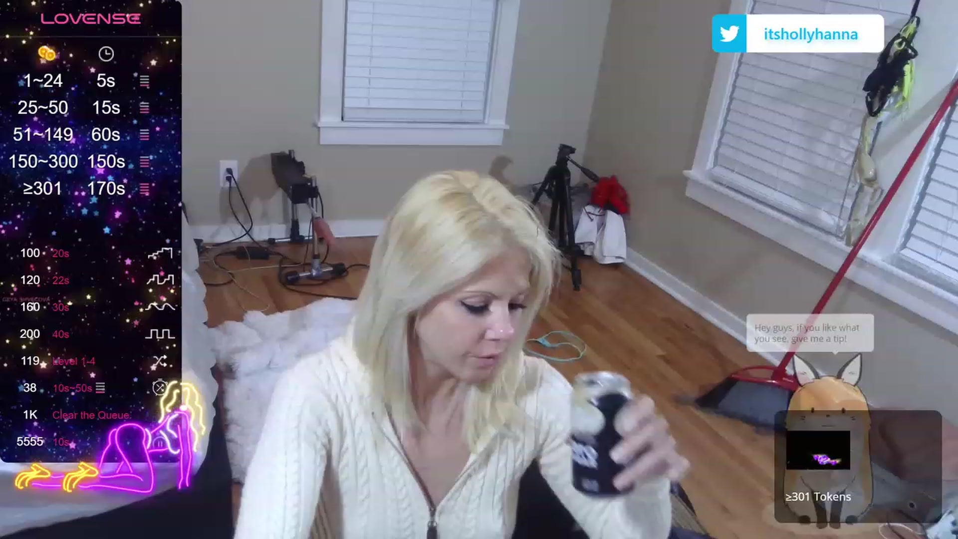 Gallery image thumbnail from HollyHanna's myfreecams stream on, 10/22/2023, 01:48 image 18 of 20