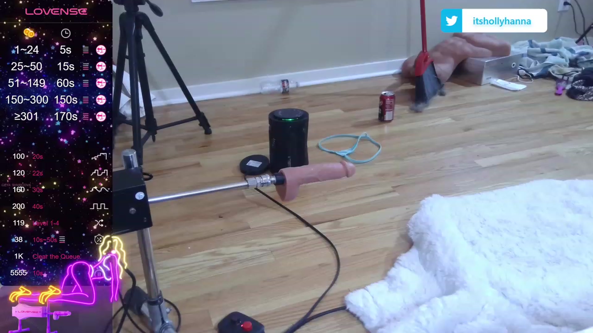 Gallery image thumbnail from HollyHanna's myfreecams stream on, 10/22/2023, 01:48 image 2 of 20
