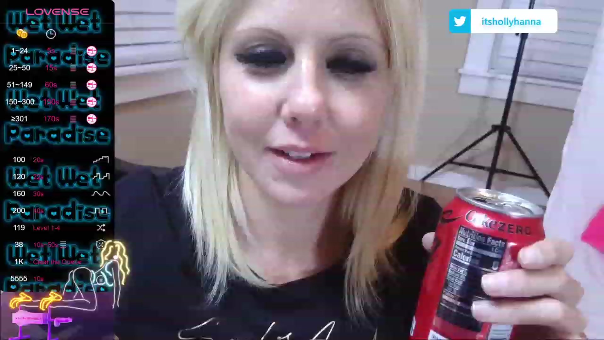 Gallery image thumbnail from HollyHanna's myfreecams stream on, 11/04/2023, 02:38 image 17 of 20