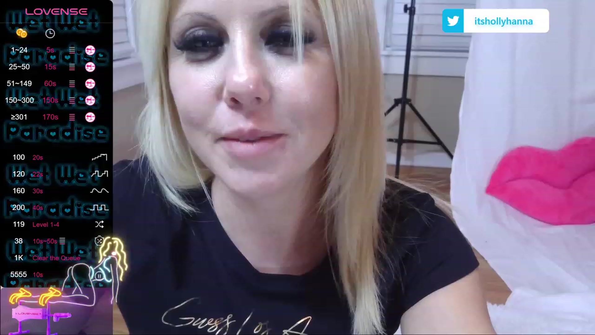 Gallery image thumbnail from HollyHanna's myfreecams stream on, 11/04/2023, 02:38 image 19 of 20