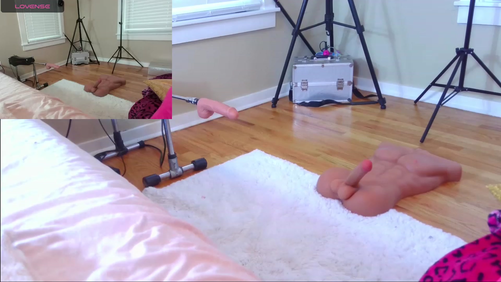 Gallery image thumbnail from HollyHanna's myfreecams stream on, 11/05/2023, 21:11 image 7 of 20
