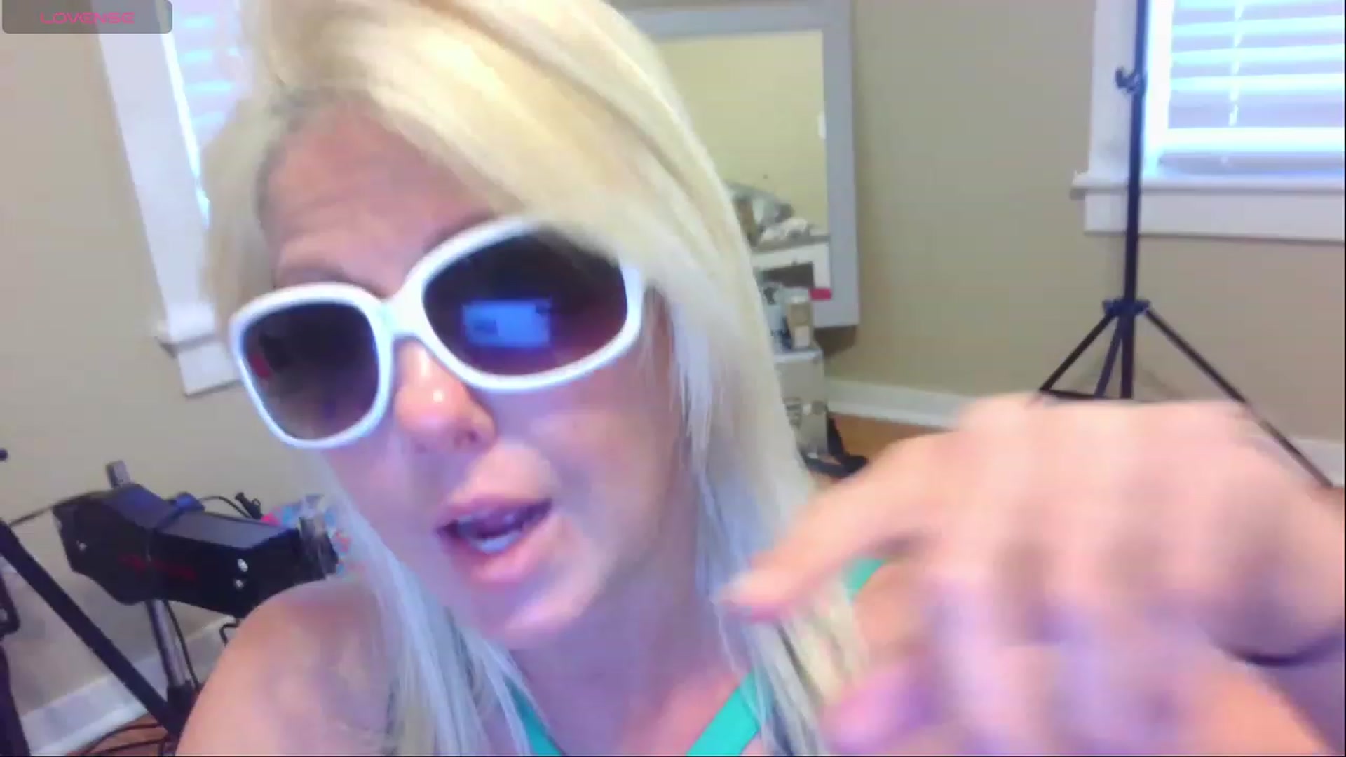 Gallery image thumbnail from HollyHanna's myfreecams stream on, 11/08/2023, 21:48 image 6 of 20