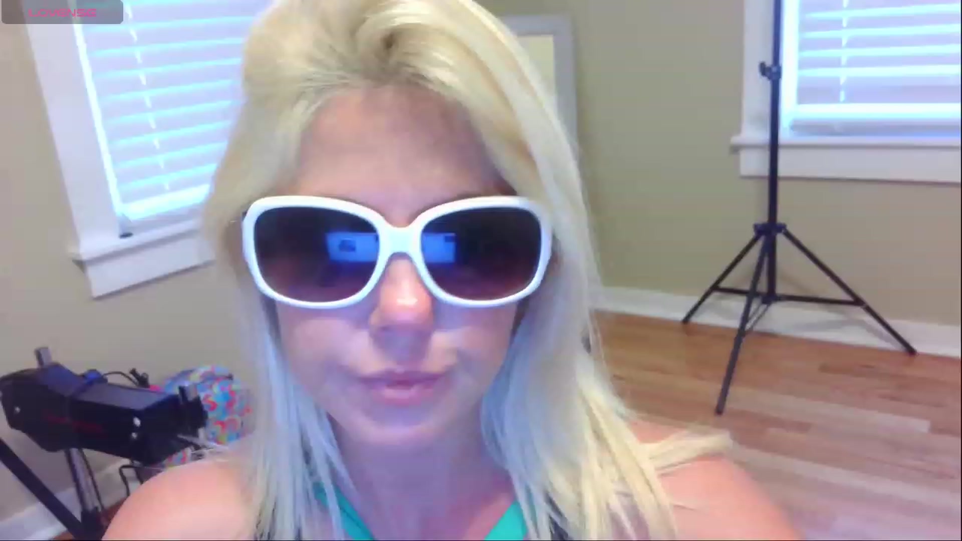 Gallery image thumbnail from HollyHanna's myfreecams stream on, 11/08/2023, 21:48 image 4 of 20