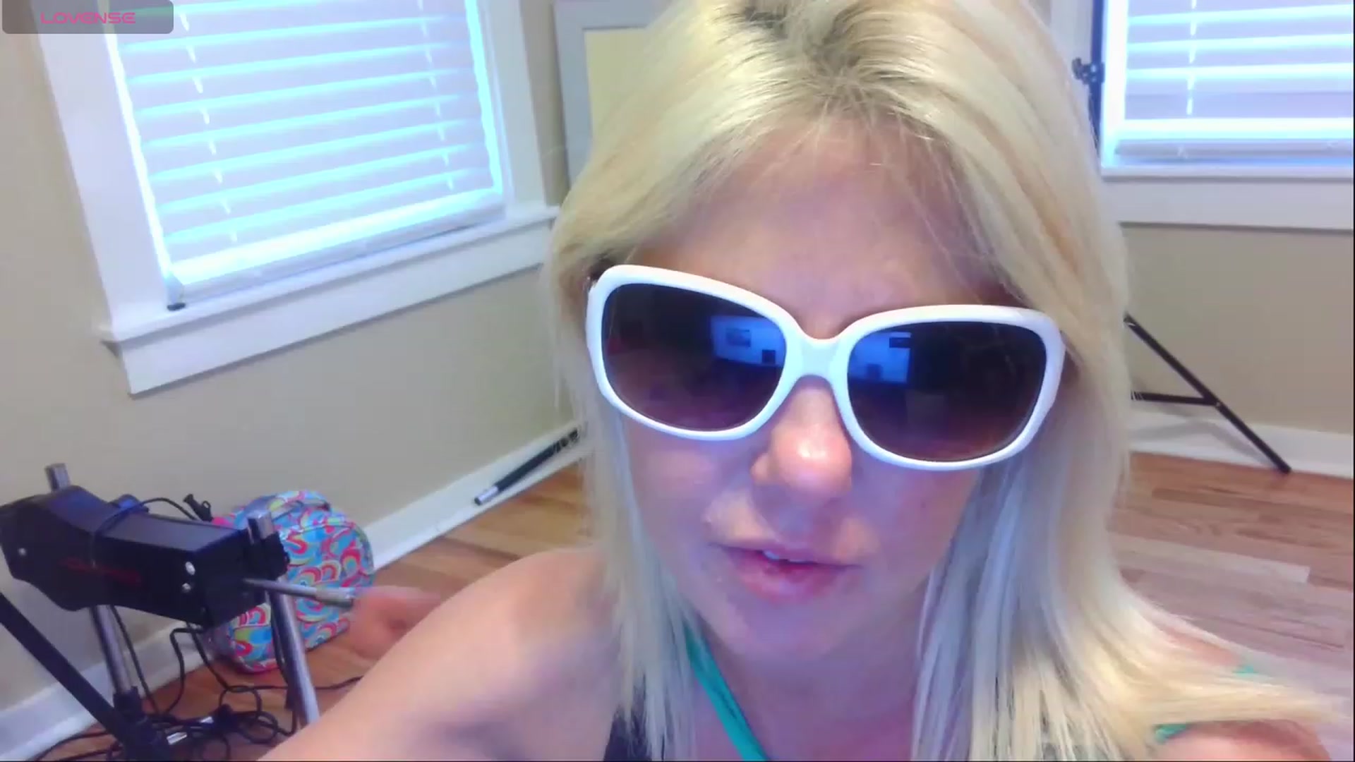 Gallery image thumbnail from HollyHanna's myfreecams stream on, 11/08/2023, 21:48 image 3 of 20