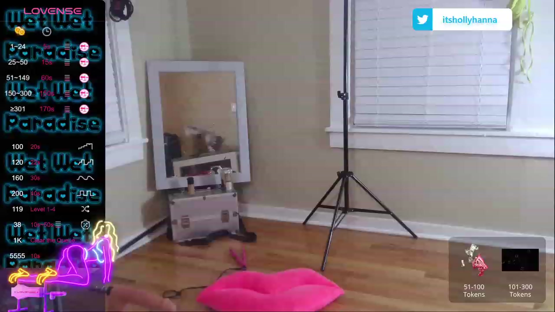 Gallery image thumbnail from HollyHanna's myfreecams stream on, 11/09/2023, 24:38 image 20 of 20