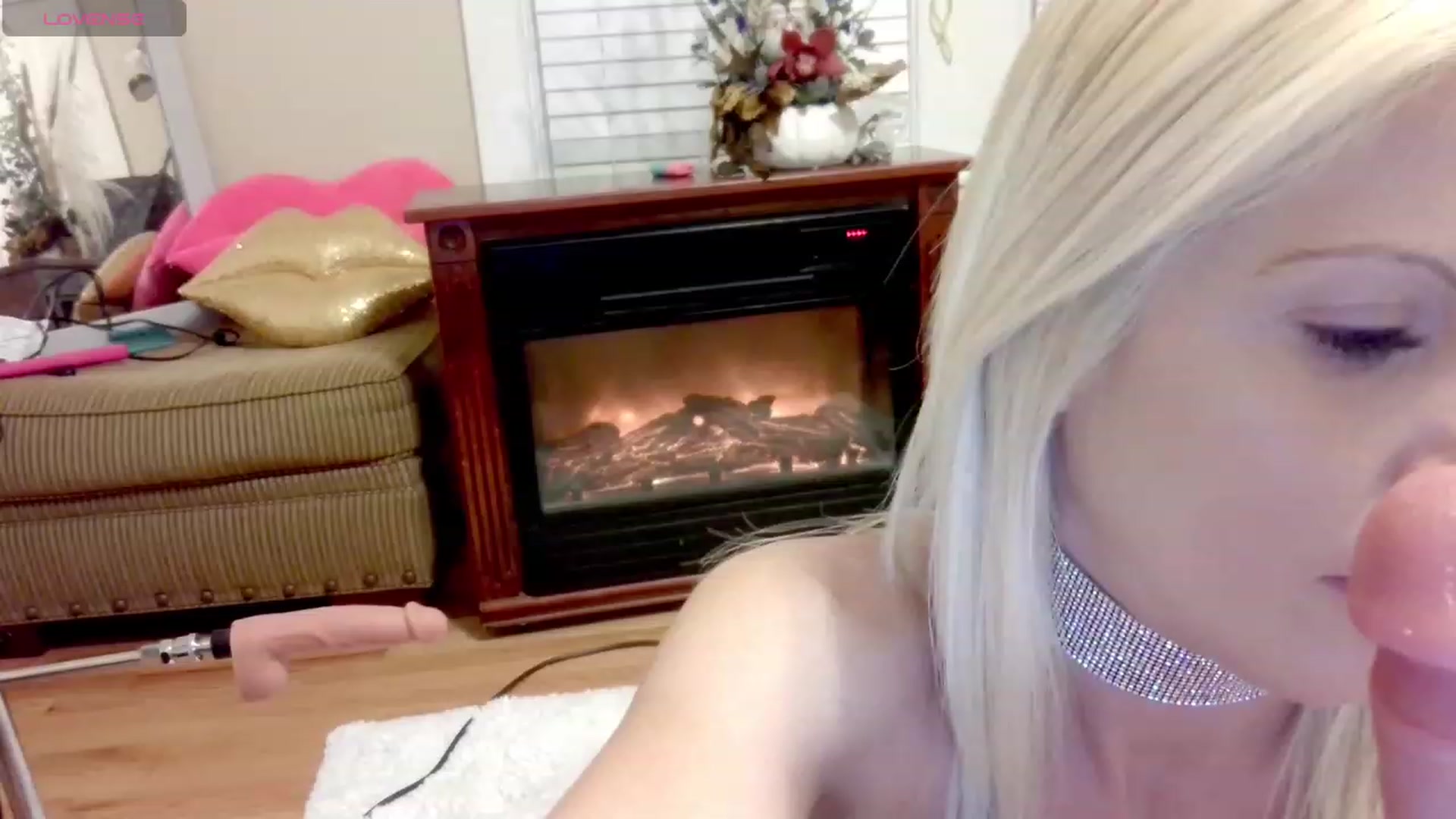 Gallery image thumbnail from HollyHanna's myfreecams stream on, 11/23/2023, 24:30 image 20 of 20