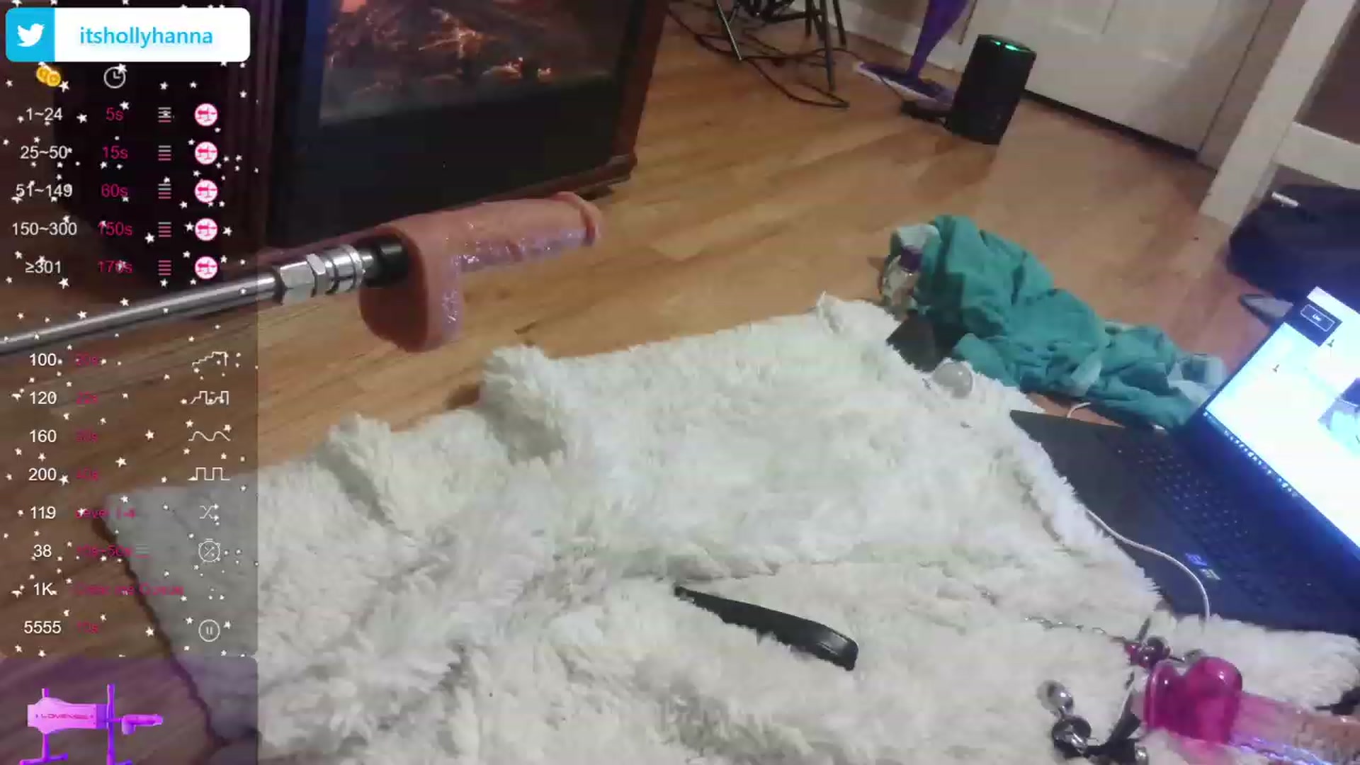 Gallery image thumbnail from HollyHanna's myfreecams stream on, 11/25/2023, 09:20 image 11 of 20