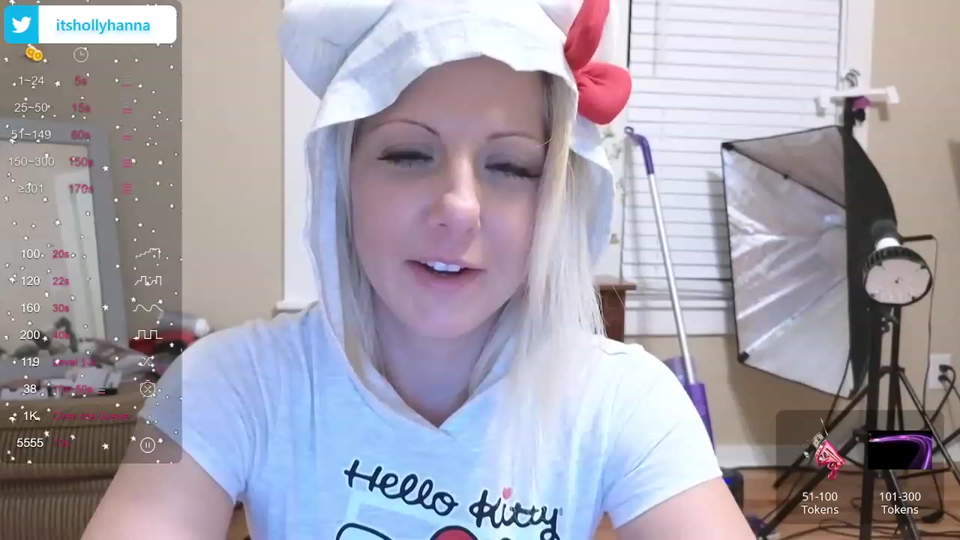 Gallery image thumbnail from HollyHanna's myfreecams stream on, 11/30/2023, 02:19 image 13 of 20