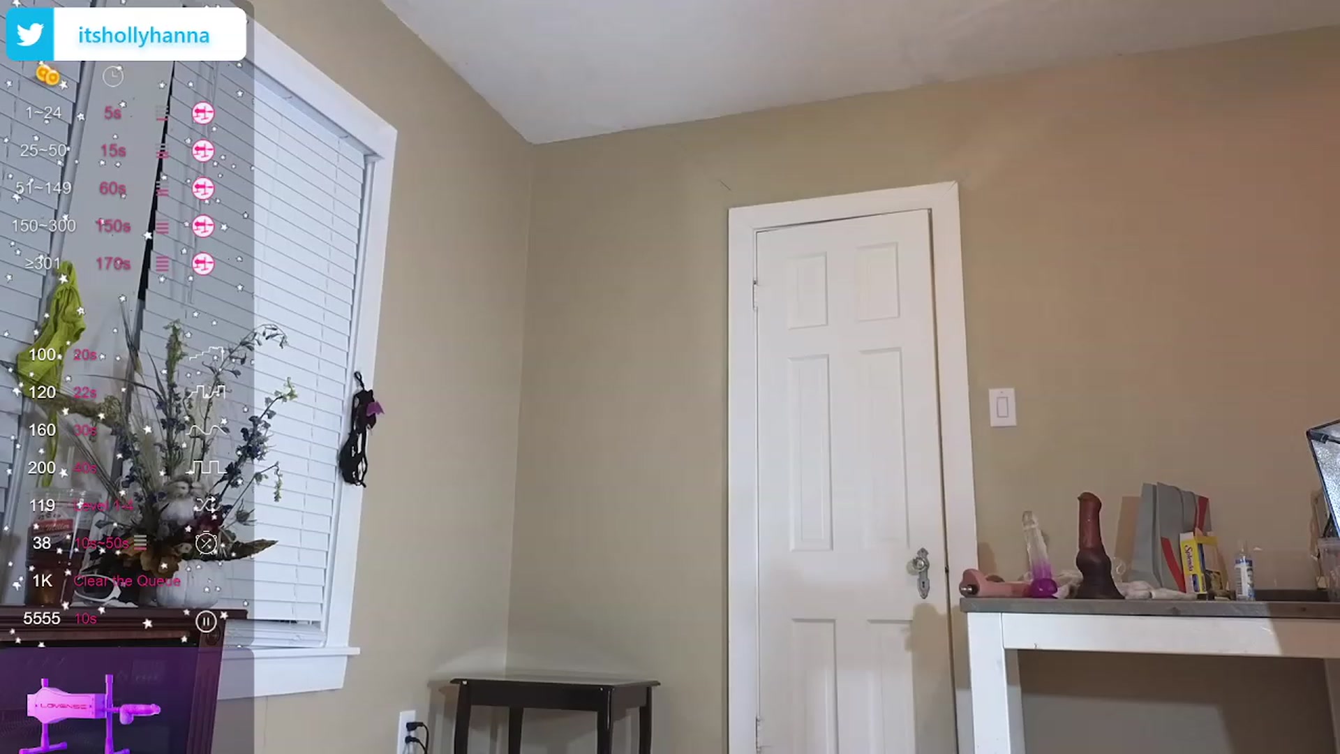 Gallery image thumbnail from HollyHanna's myfreecams stream on, 12/03/2023, 03:40 image 3 of 20