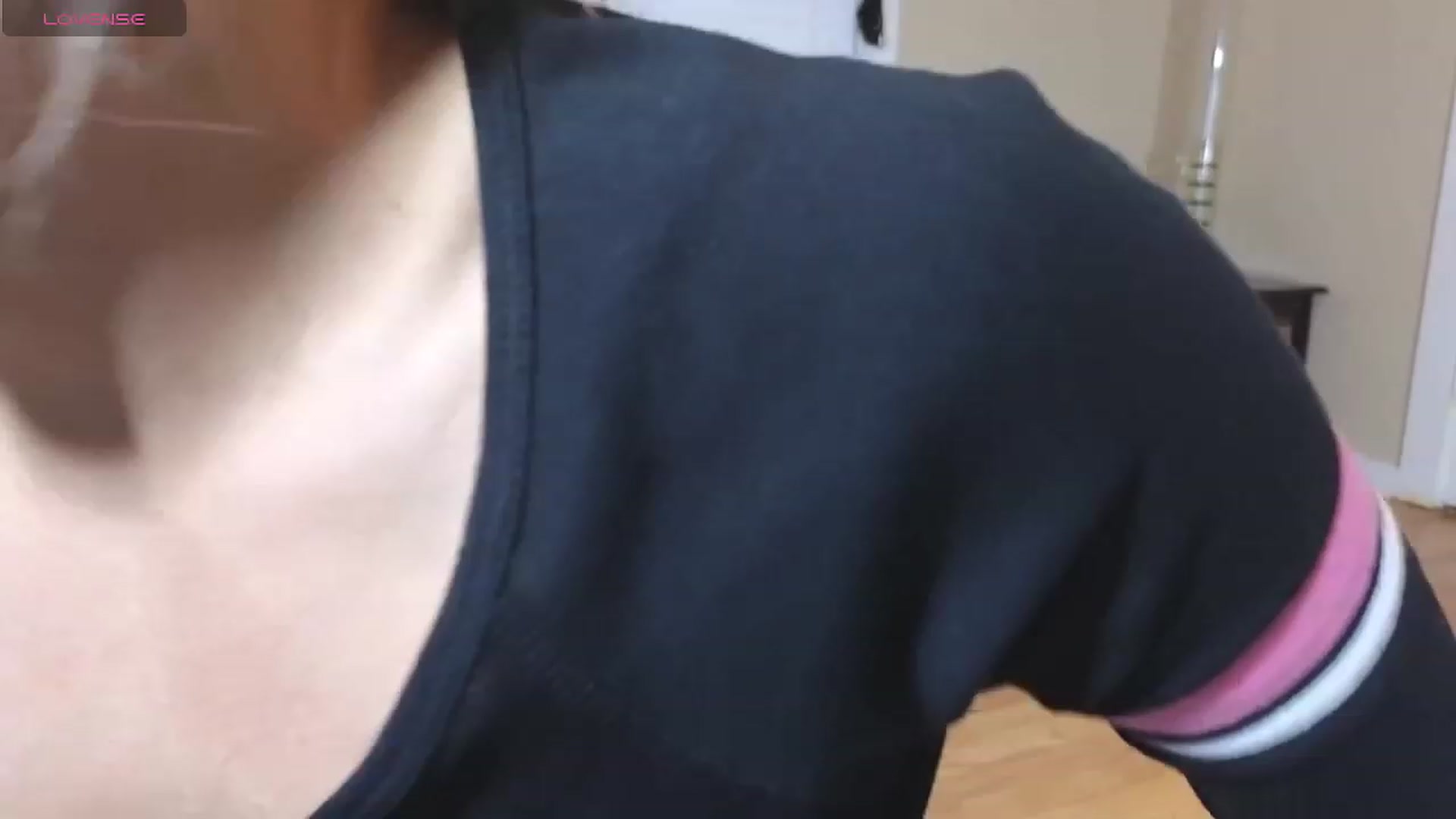 Gallery image thumbnail from HollyHanna's myfreecams stream on, 12/04/2023, 02:32 image 10 of 20