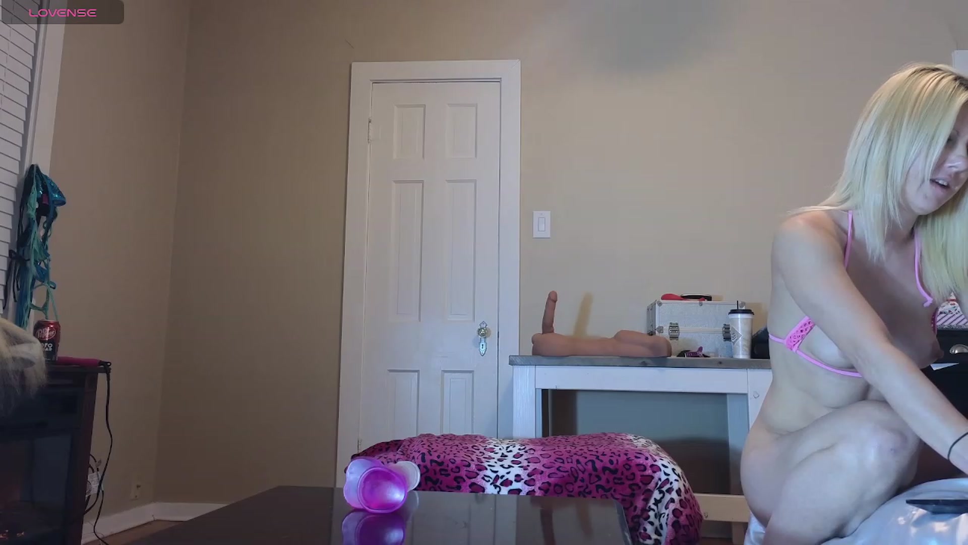 Gallery image thumbnail from HollyHanna's myfreecams stream on, 12/21/2023, 03:22 image 7 of 20