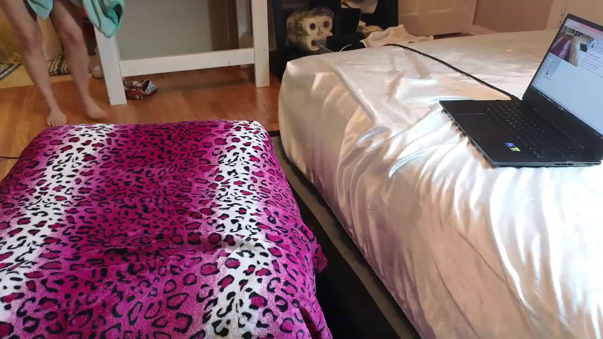 Gallery image thumbnail from HollyHanna's myfreecams stream on, 01/07/2024, 24:13 image 19 of 20