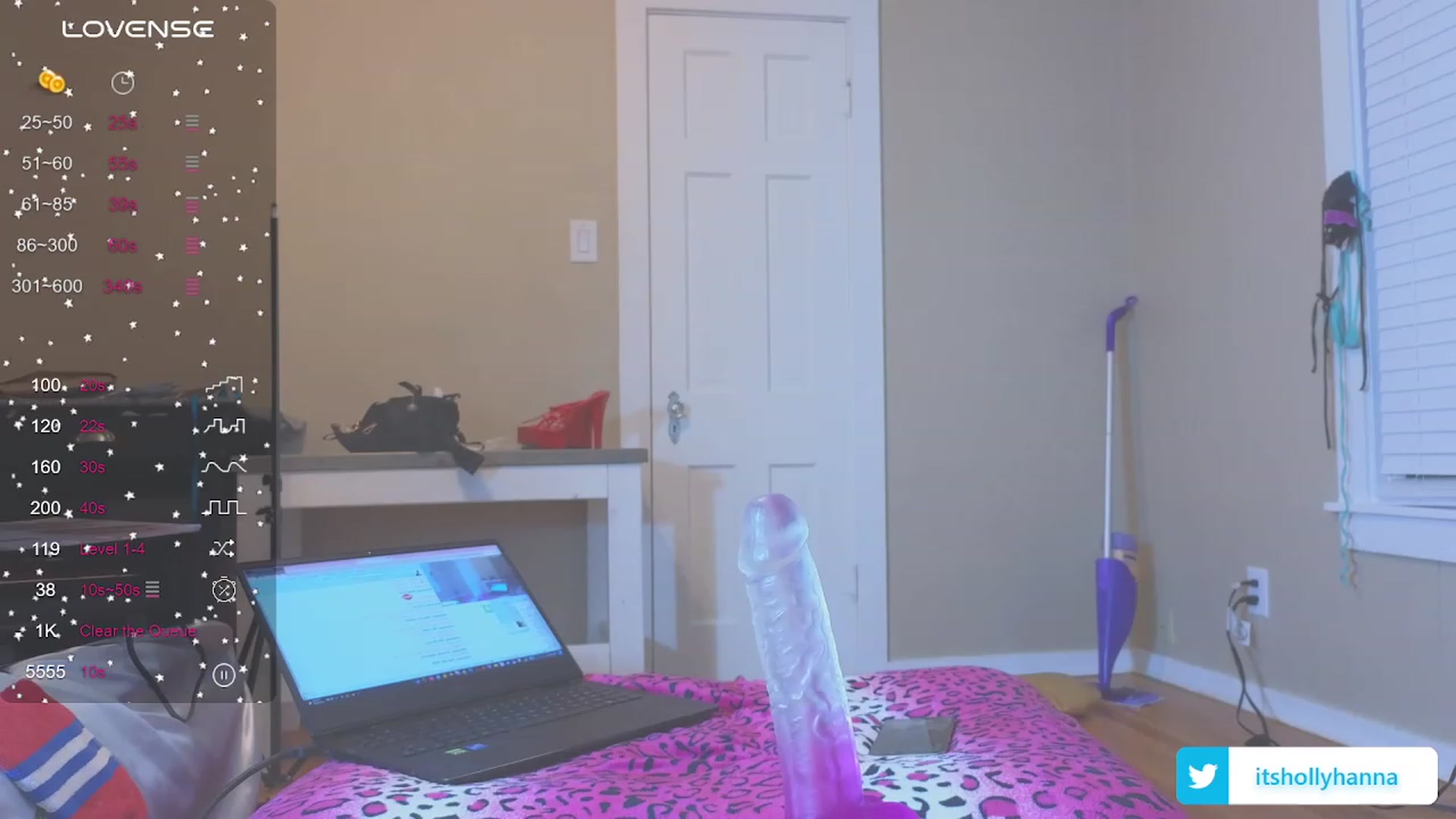Gallery image thumbnail from HollyHanna's myfreecams stream on, 01/12/2024, 04:06 image 19 of 20