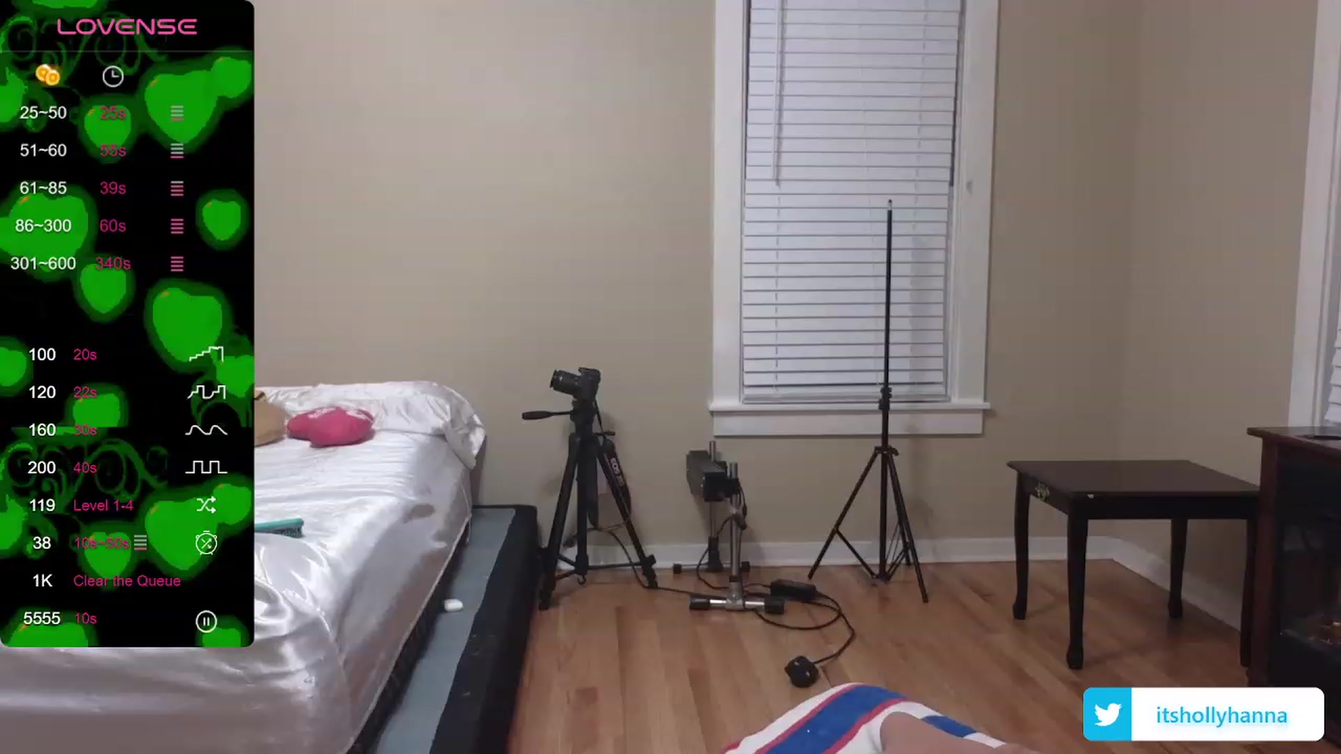 Gallery image thumbnail from HollyHanna's myfreecams stream on, 01/24/2024, 24:30 image 13 of 20