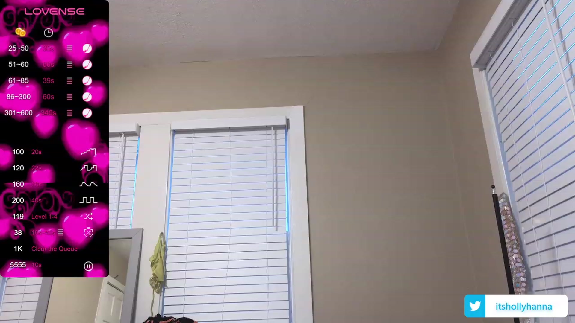 Gallery image thumbnail from HollyHanna's myfreecams stream on, 01/31/2024, 24:32 image 12 of 20