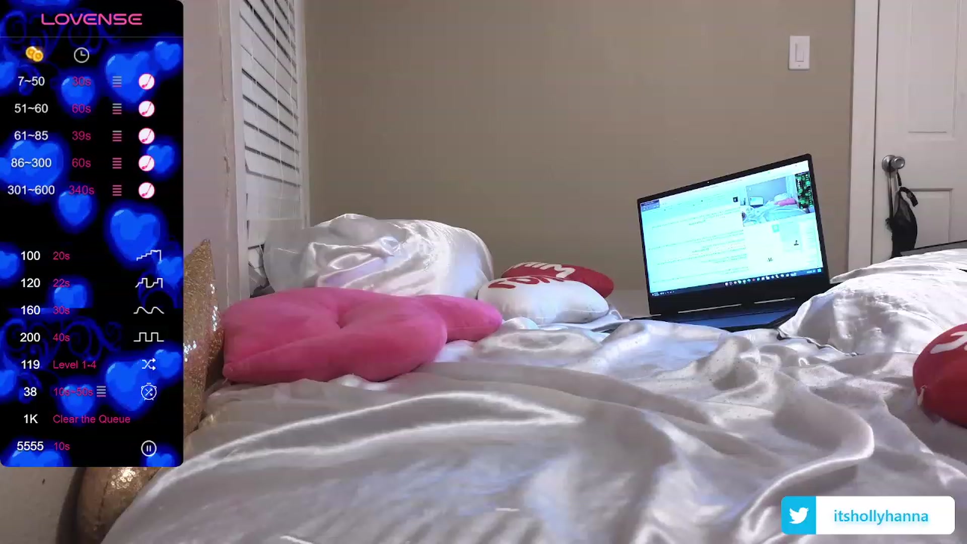 Gallery image thumbnail from HollyHanna's myfreecams stream on, 01/31/2024, 04:03 image 8 of 20