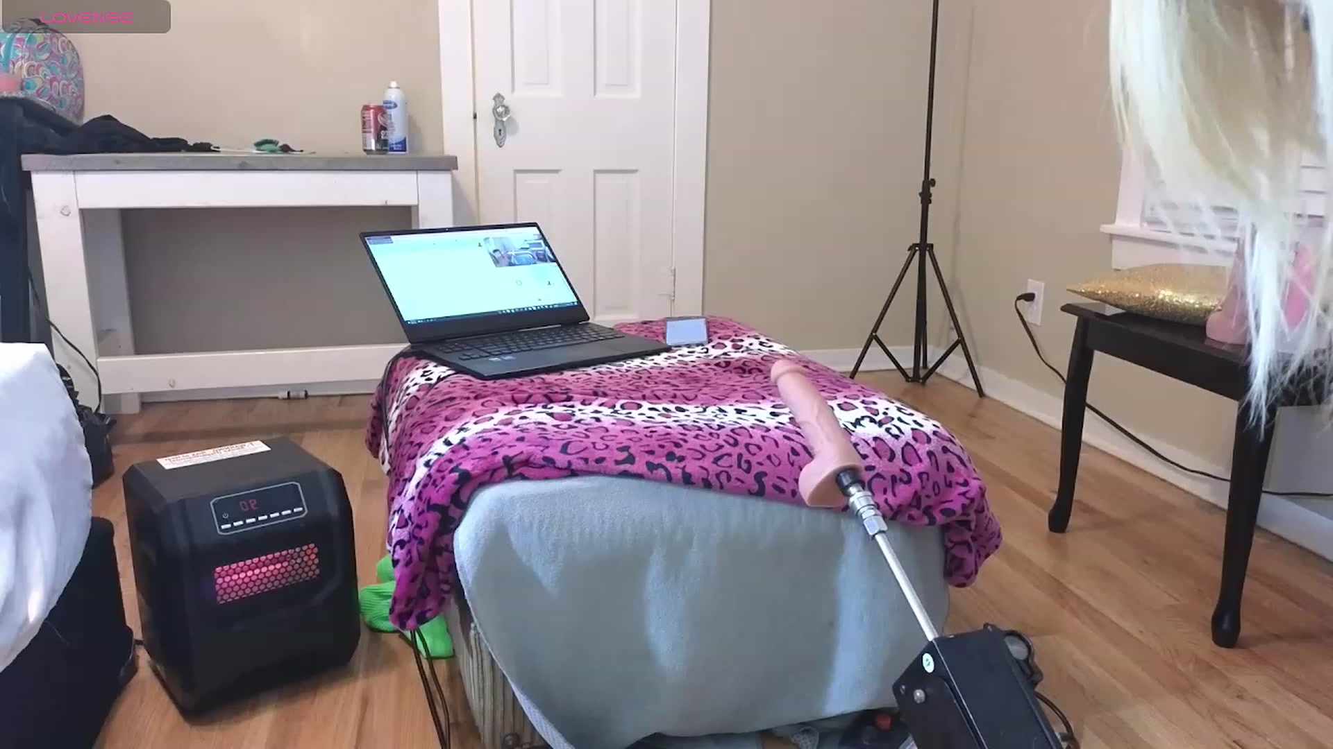 Gallery image thumbnail from HollyHanna's myfreecams stream on, 02/08/2024, 01:02 image 10 of 20