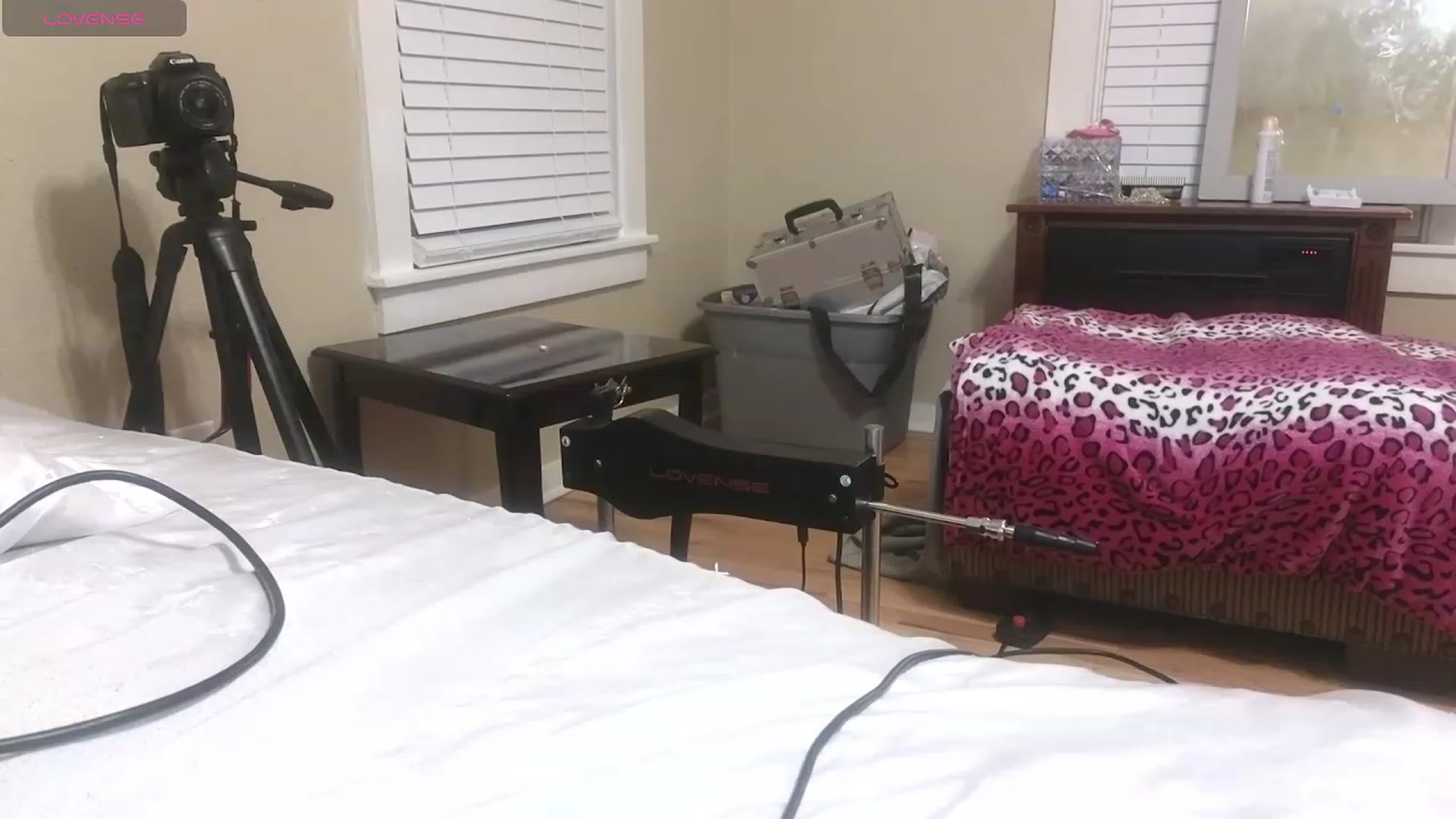 Gallery image thumbnail from HollyHanna's myfreecams stream on, 02/13/2024, 01:05 image 17 of 20