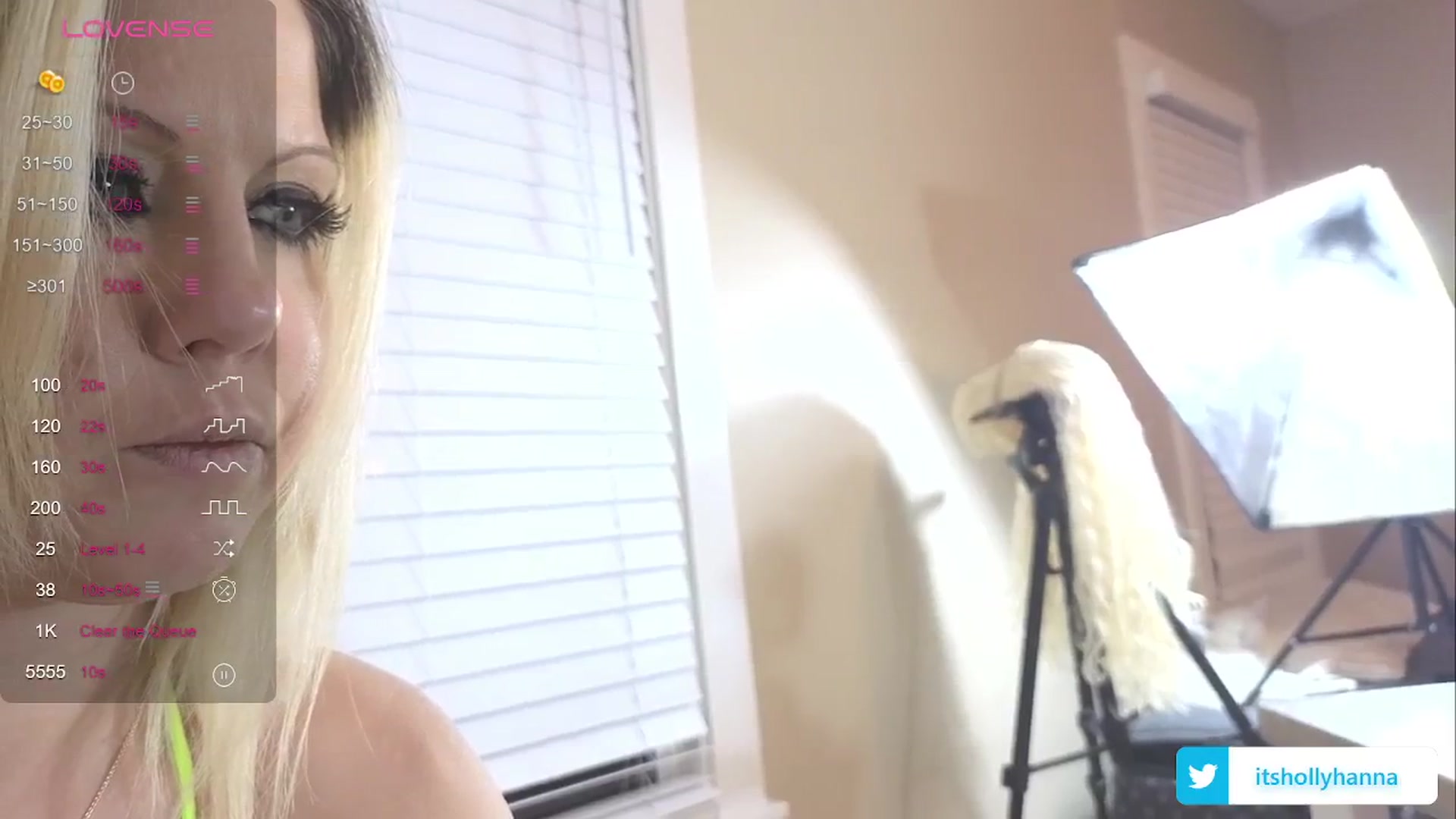 Gallery image thumbnail from HollyHanna's myfreecams stream on, 03/12/2024, 01:35 image 20 of 20