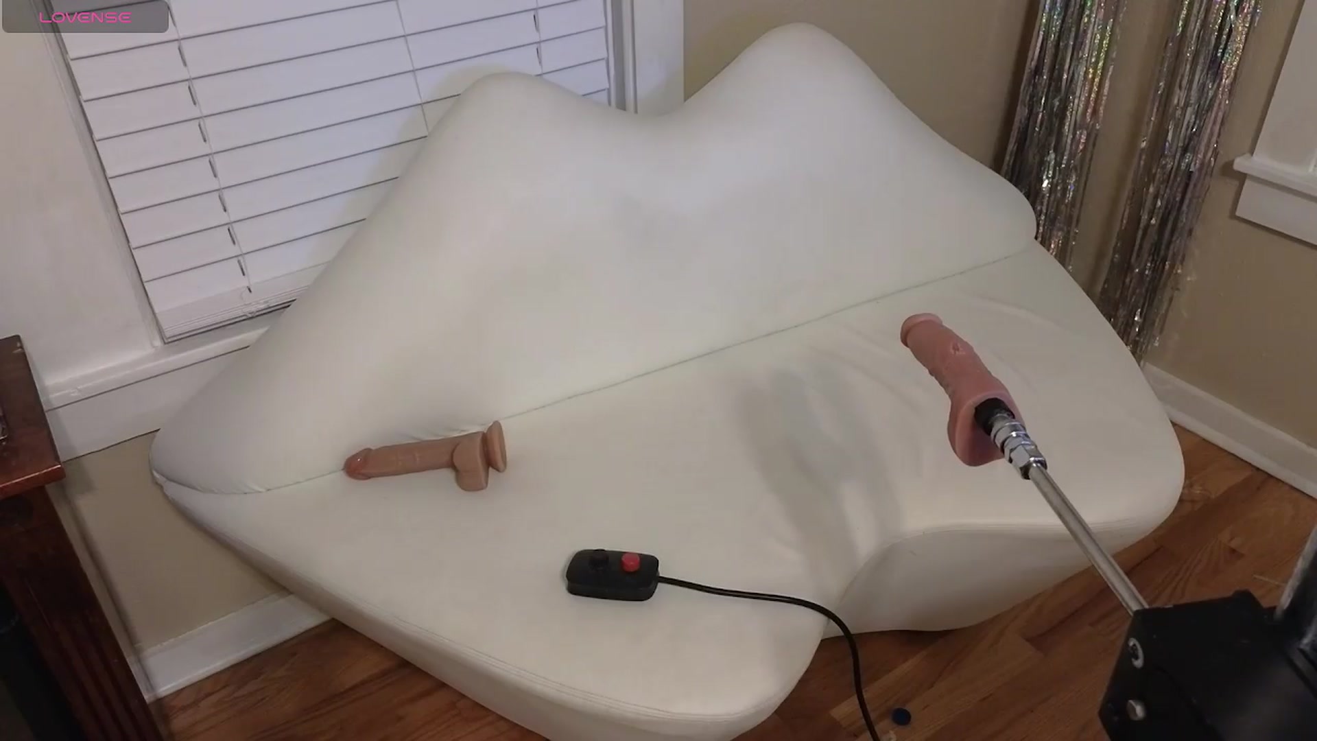 Gallery image thumbnail from HollyHanna's myfreecams stream on, 03/31/2024, 08:10 image 19 of 20