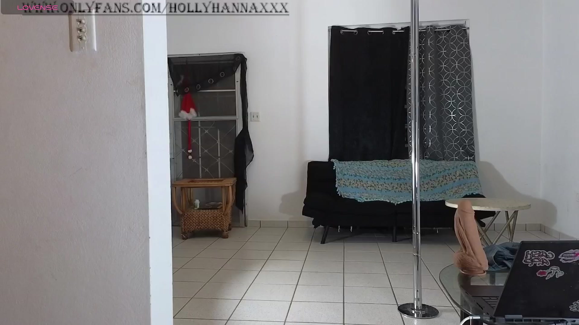 Gallery image thumbnail from HollyHanna's myfreecams stream on, 07/05/2024, 02:16 image 9 of 20