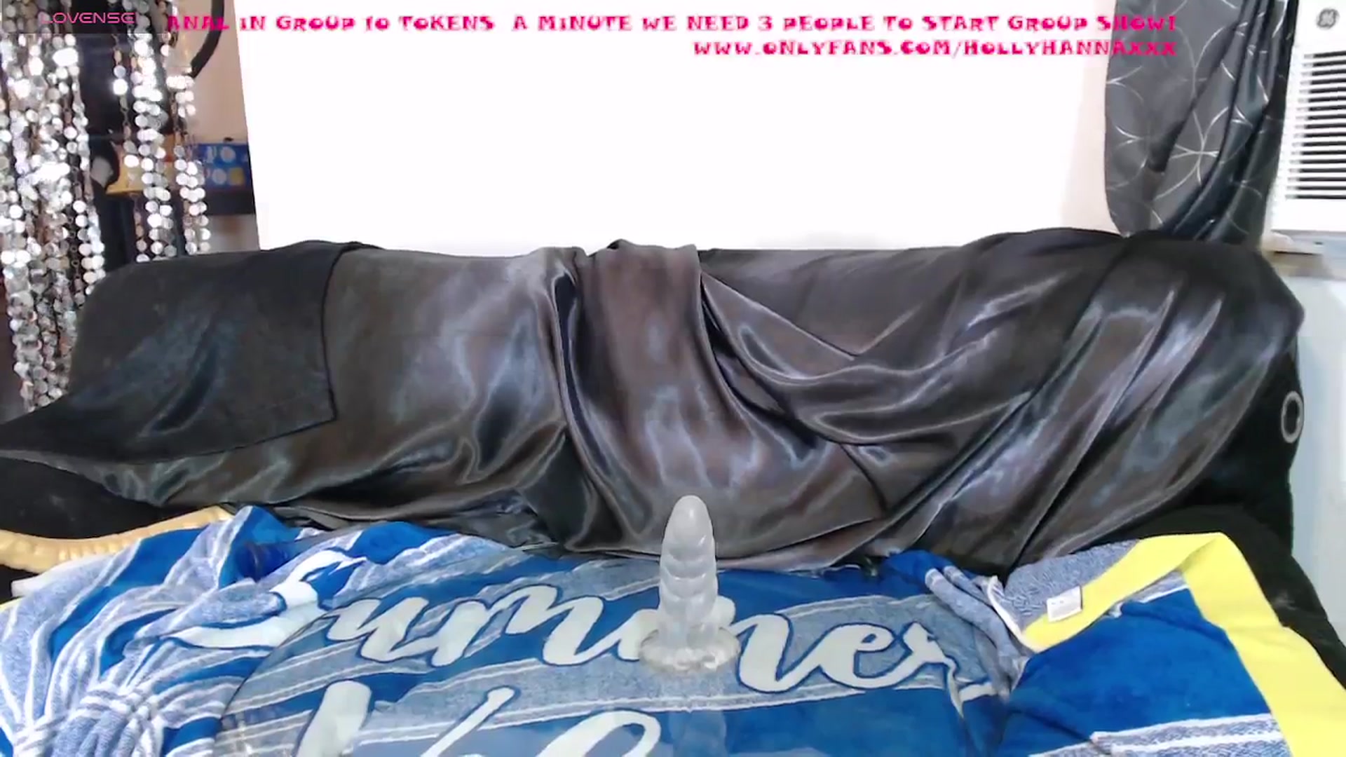 Gallery image thumbnail from HollyHanna's myfreecams stream on, 09/12/2024, 05:04 image 9 of 20
