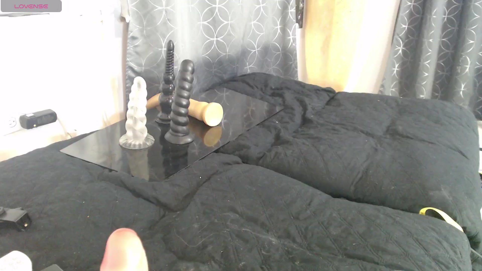 Gallery image thumbnail from HollyHanna's myfreecams stream on, 09/30/2024, 02:13 image 2 of 20