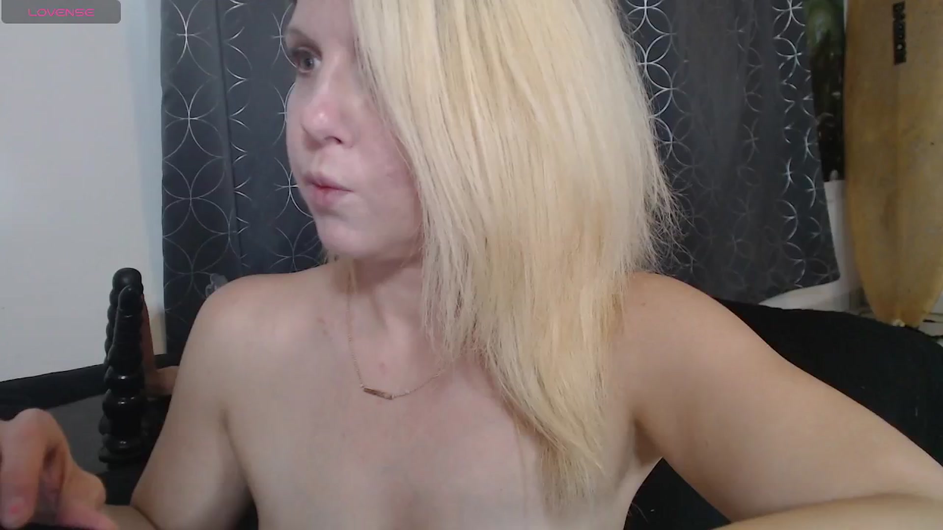 Gallery image thumbnail from HollyHanna's myfreecams stream on, 10/07/2024, 24:24 image 16 of 20