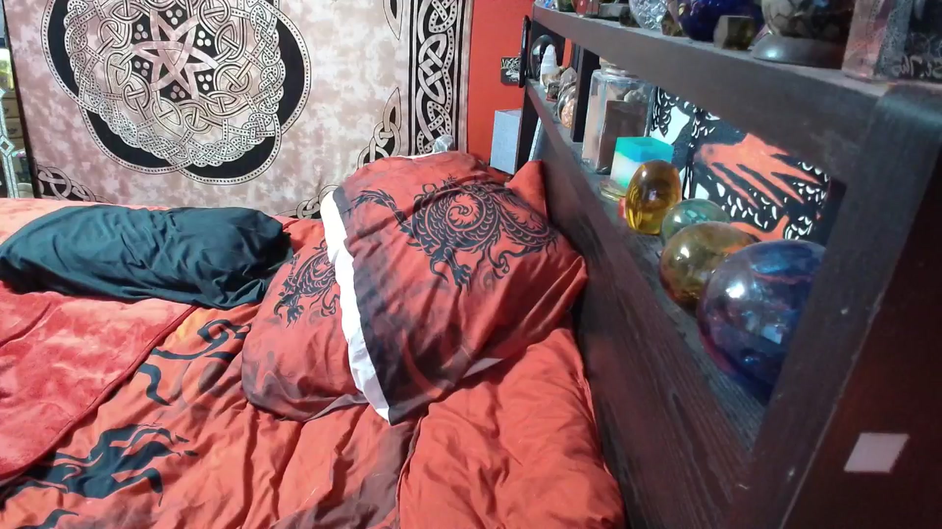 Gallery image thumbnail from HollyHanna's myfreecams stream on, 04/25/2025, 21:47 image 19 of 20