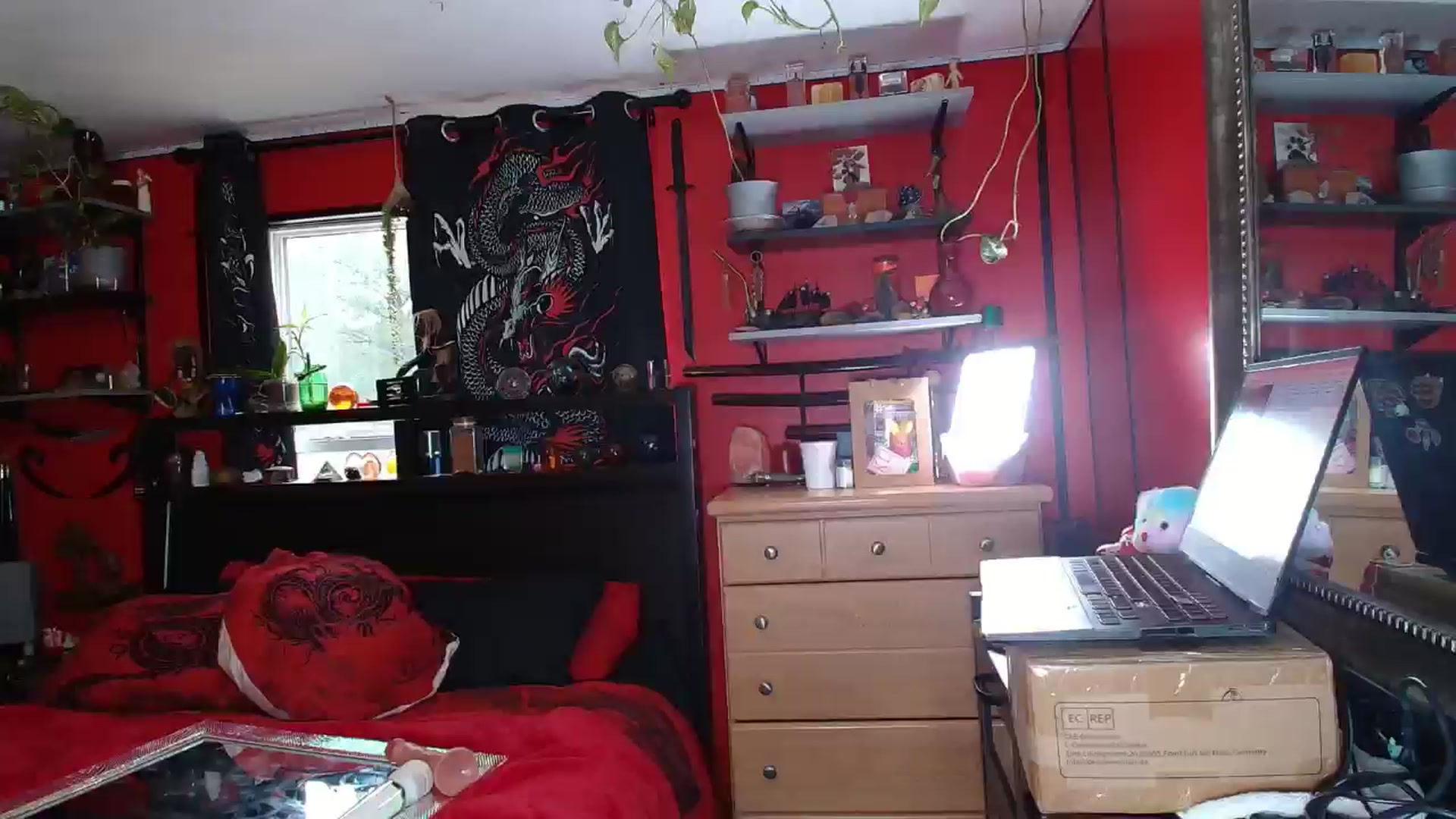 Gallery image thumbnail from HollyHanna's myfreecams stream on, 05/05/2025, 19:55 image 15 of 20