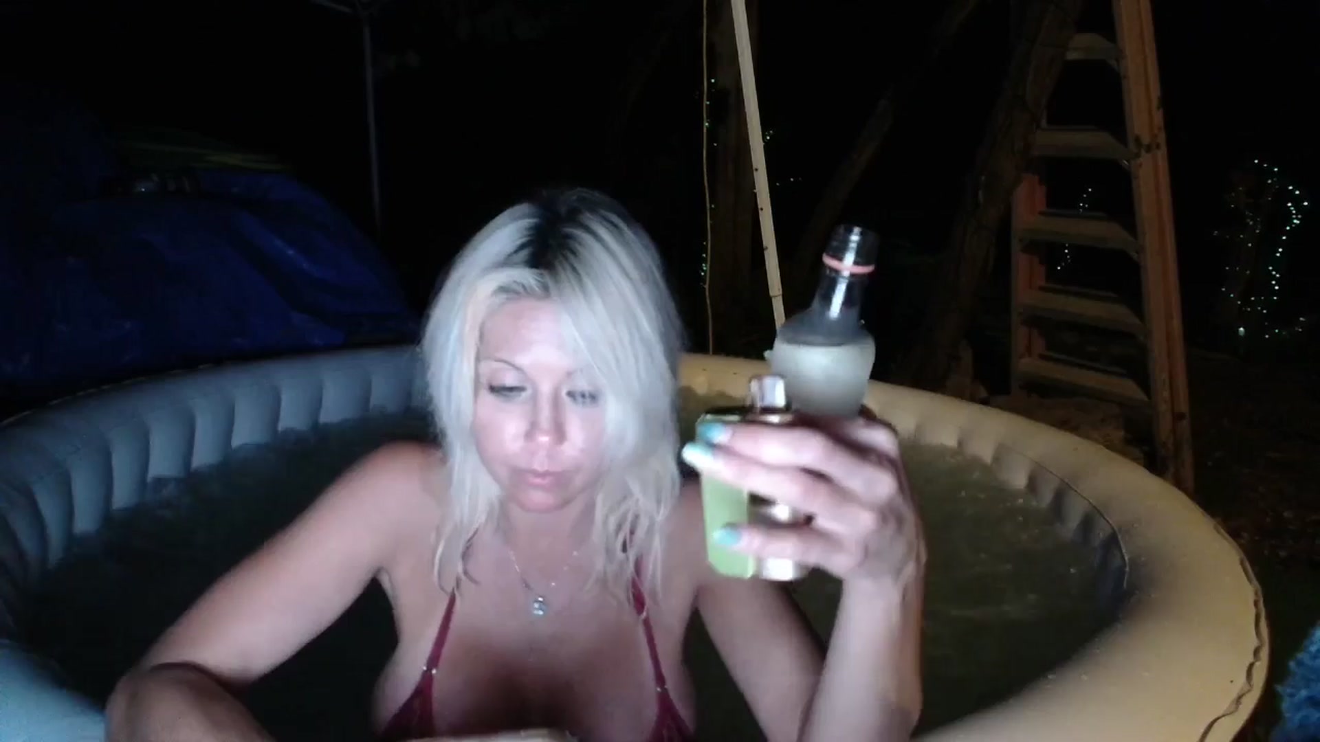 Gallery image thumbnail from HollyHanna's myfreecams stream on, 05/26/2025, 04:19 image 4 of 20