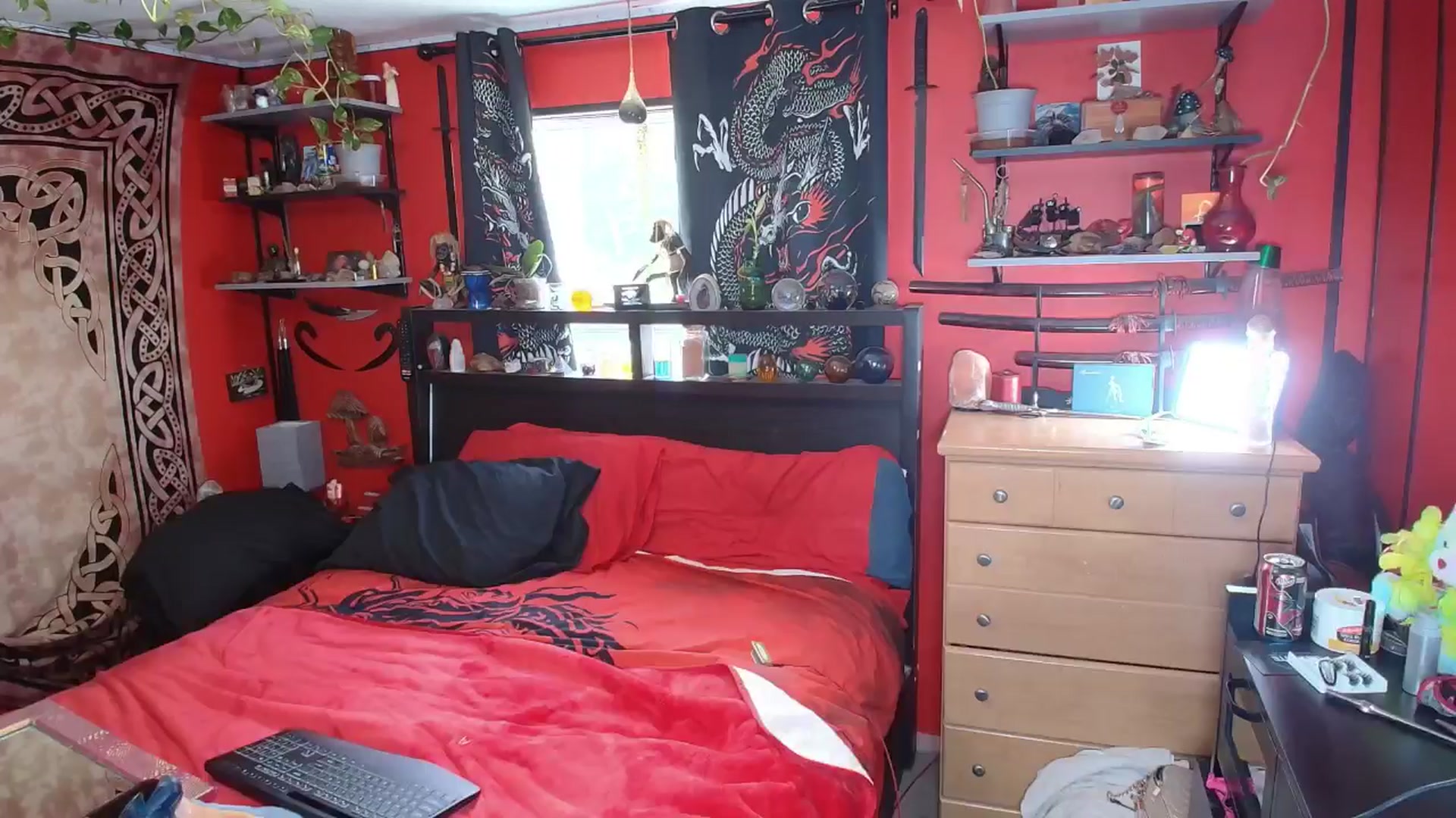 Gallery image thumbnail from HollyHanna's myfreecams stream on, 06/07/2025, 19:08 image 18 of 20