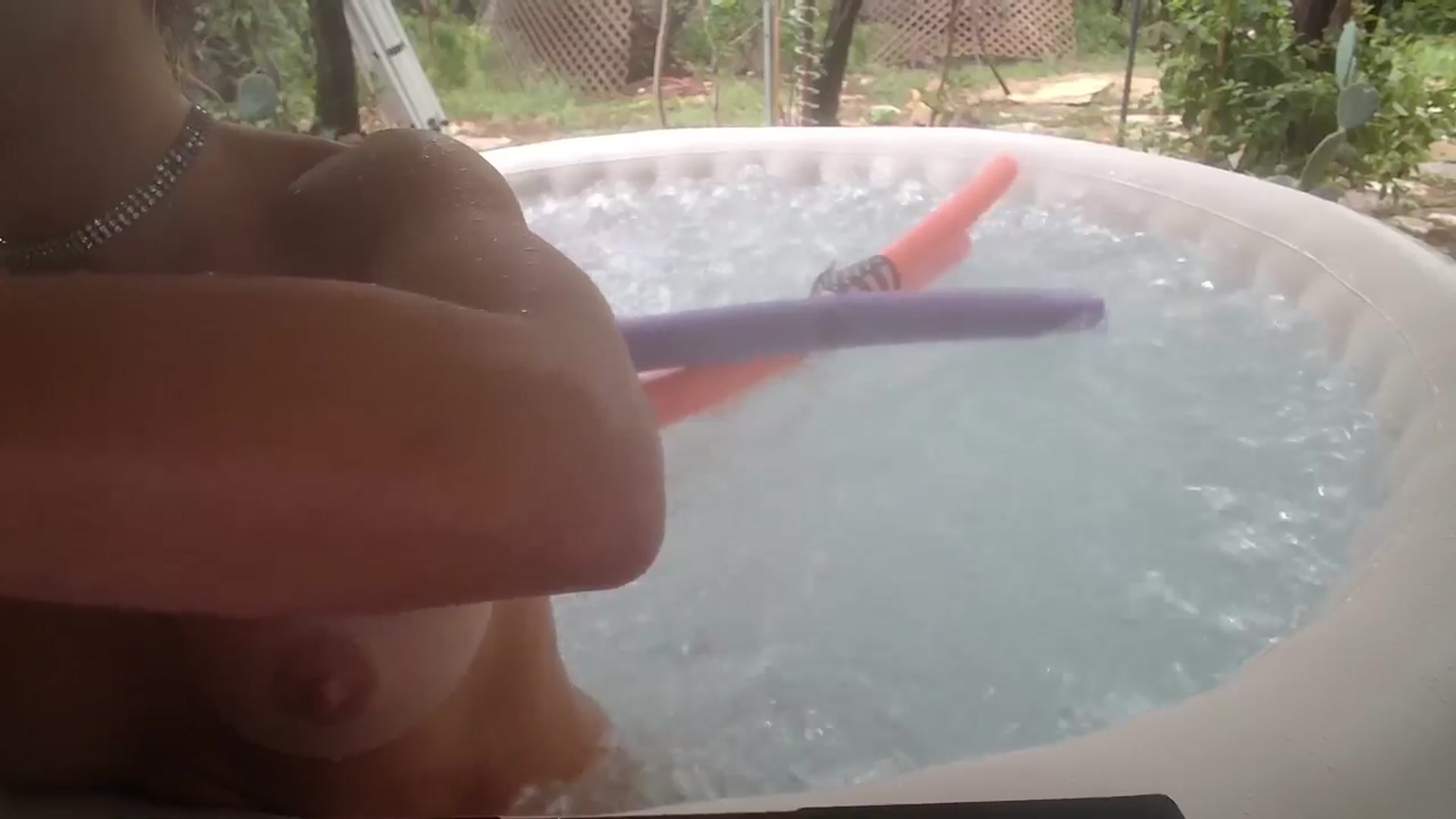 Gallery image thumbnail from HollyHanna's myfreecams stream on, 07/04/2025, 23:50 image 15 of 20